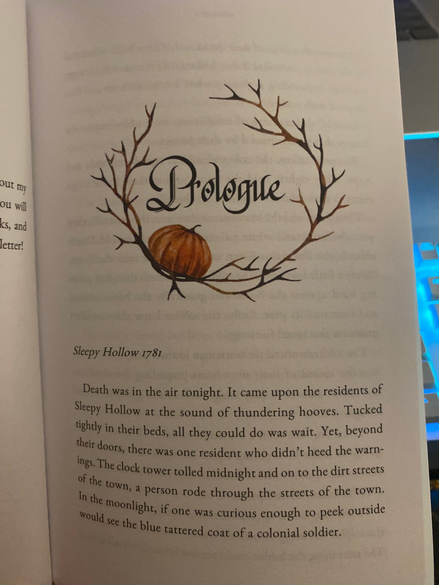 Image of the Prologue Design, featuring a wreath of dried sticks and a pumpkin off center to the left