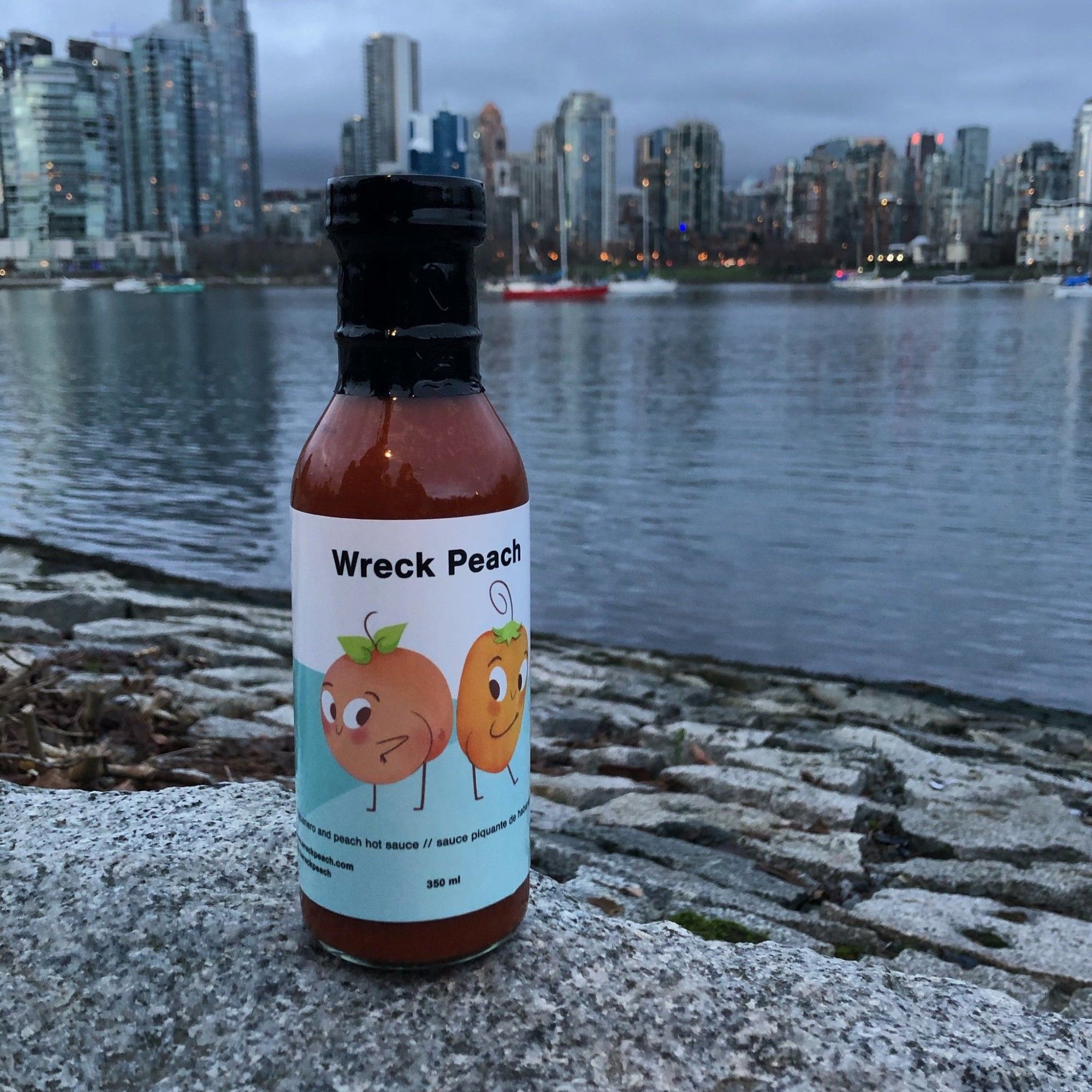 Wreck Peach hot sauce promo image