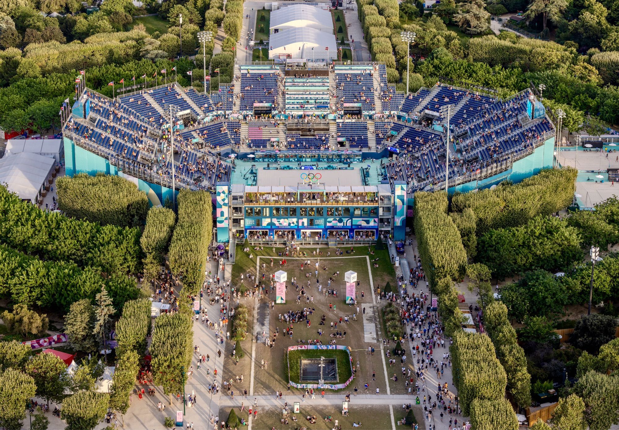 Le Stade Tour Eiffel