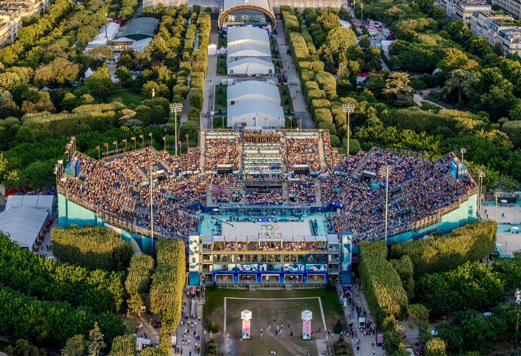 Le Stade Tour Eiffel