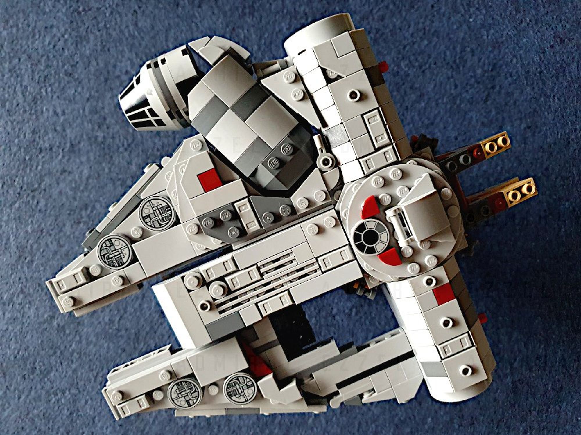 #LEGO #75375 #MillenniumFalcon #midi #build