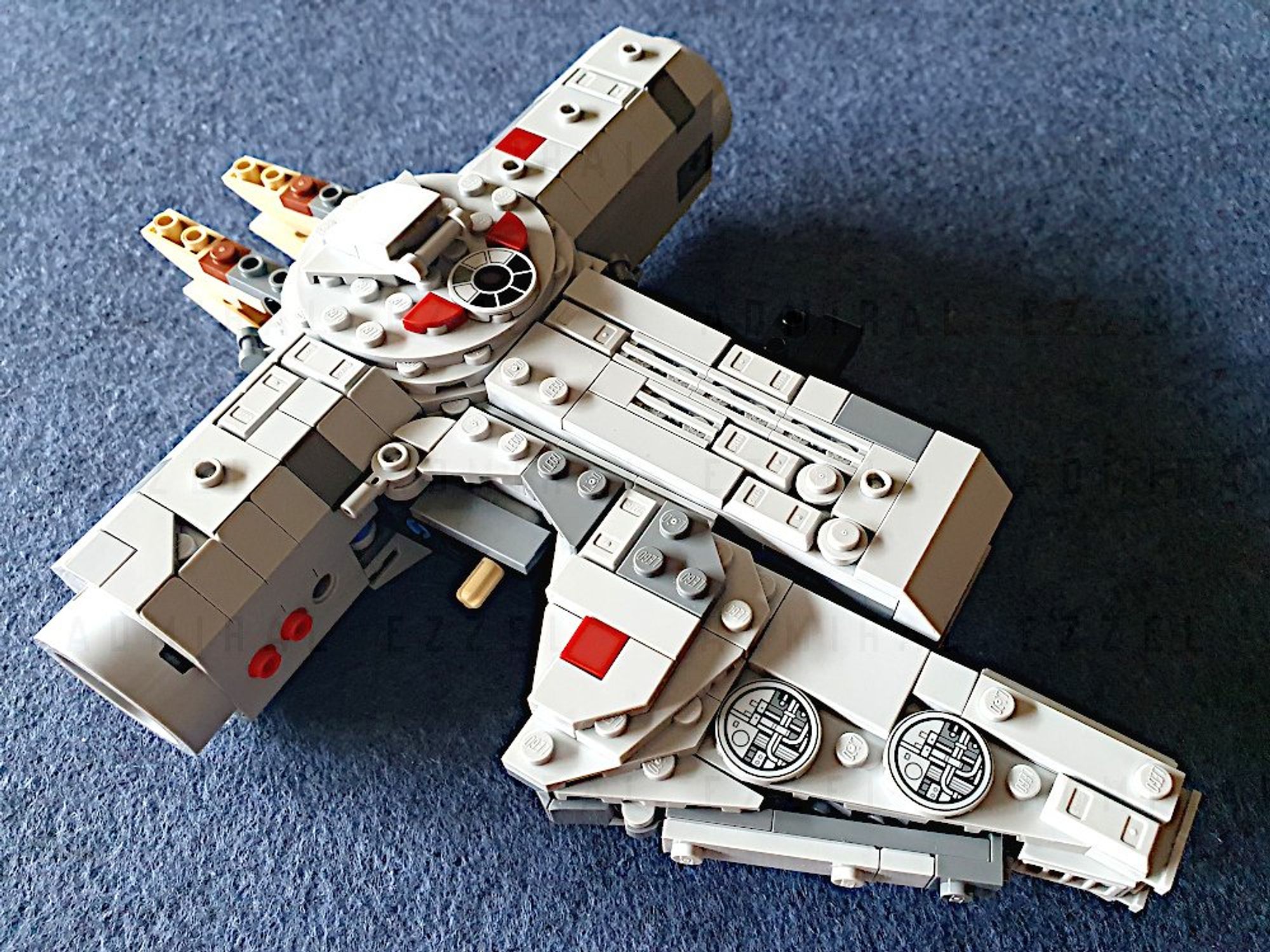 #LEGO #75375 #MillenniumFalcon #midi #build