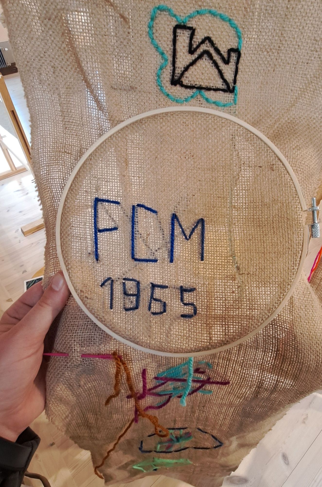 Ein gesticktes FCM 1965