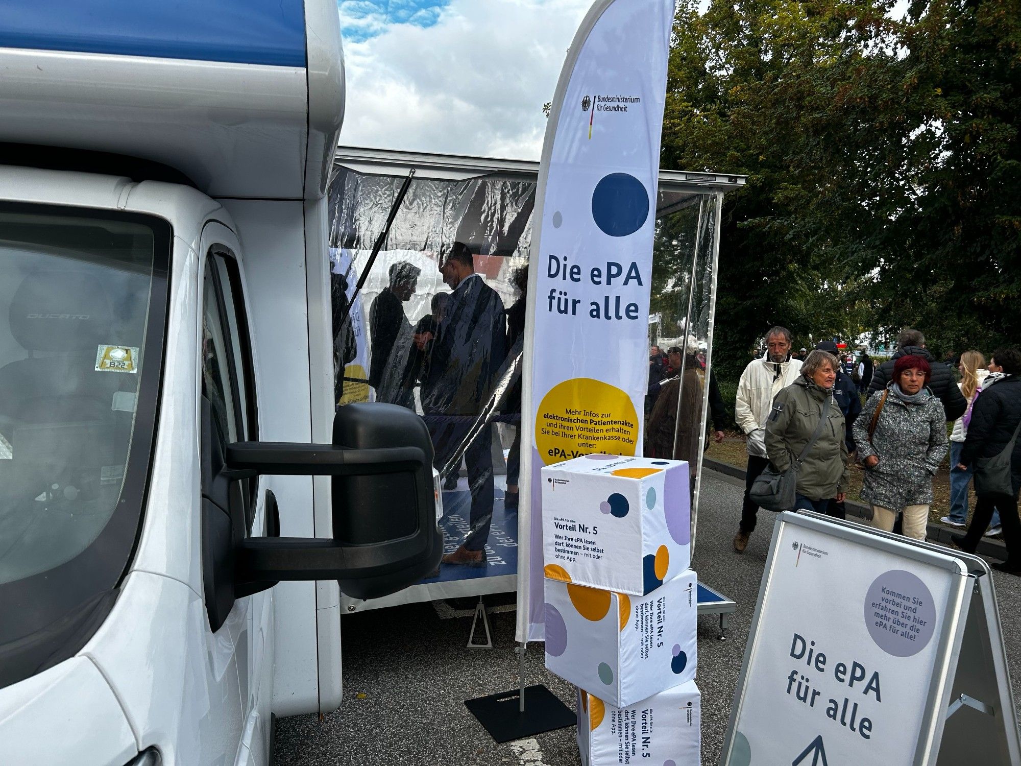 #ePA-Mobil beim Tag der deutschen Einheit in Schwerin.