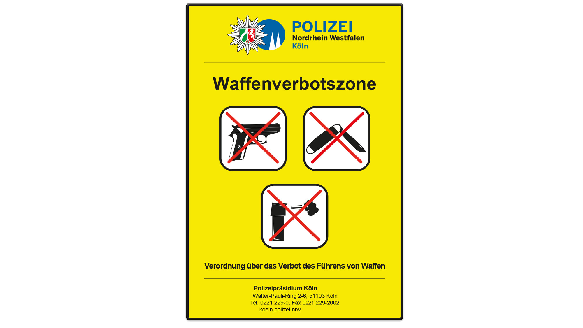 Gelbes Schild Waffenverbotszone. Durchgestrichene Pistole, Klappmesser, Reizspray