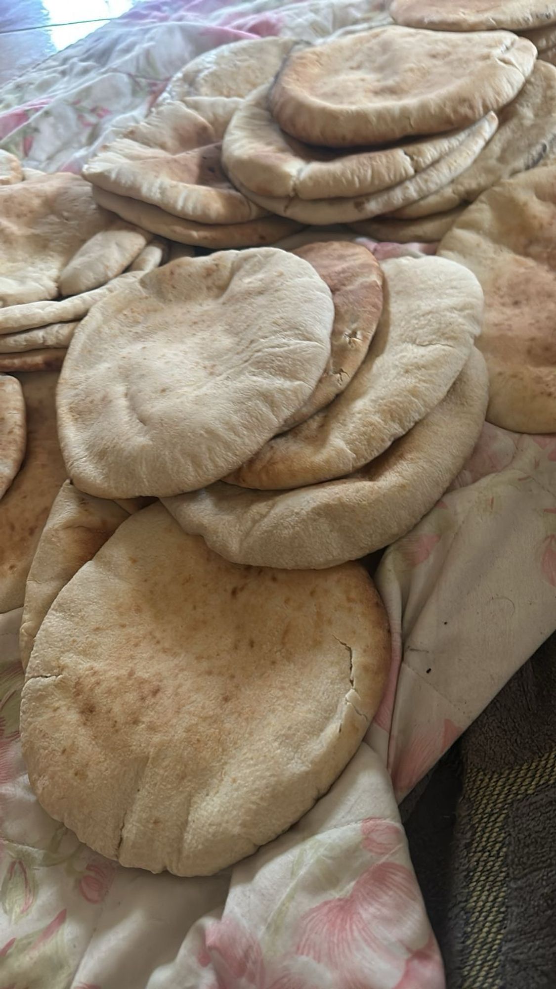 Some bread we made it after hard effort 💔🇵🇸