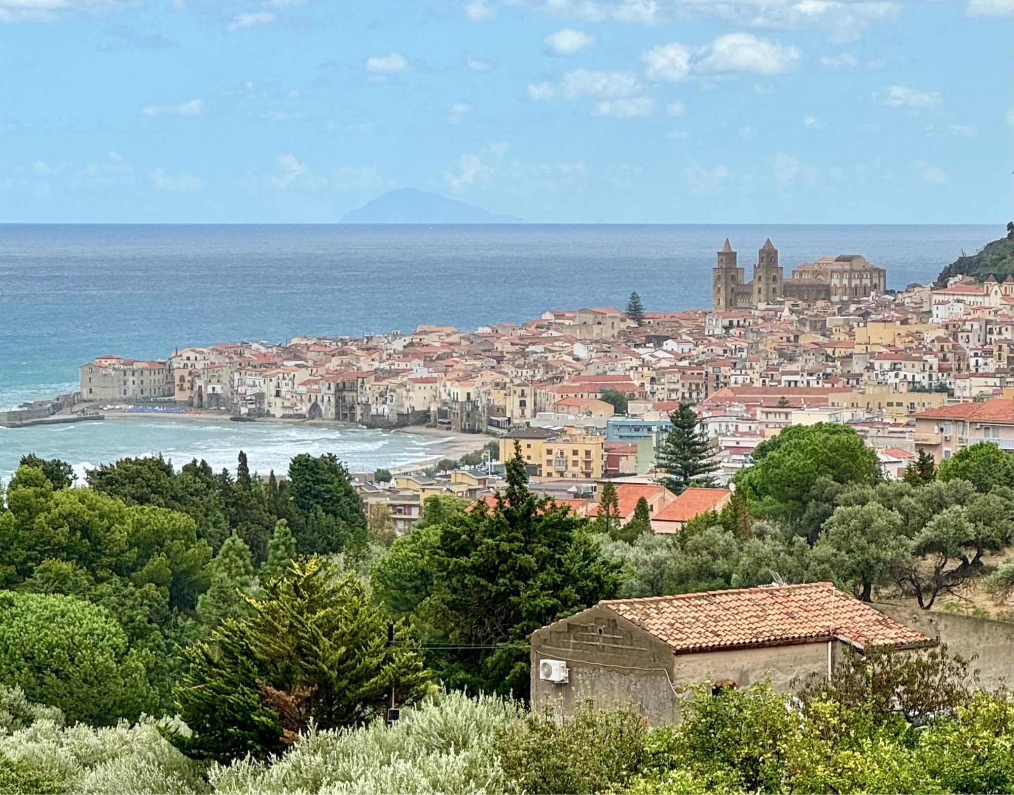 Cefalu, Sizilien
Ansicht von einer Anhöhe