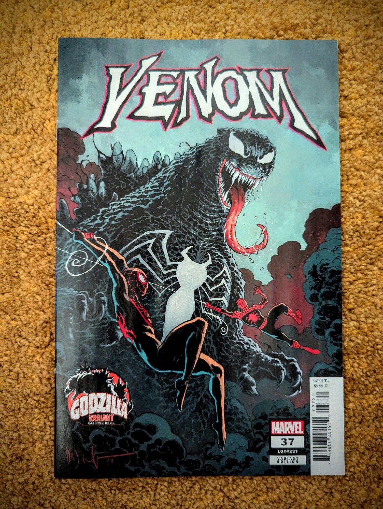 Dave Wachter's variant cover to Venom #37 featuring a Venomized Godzilla.