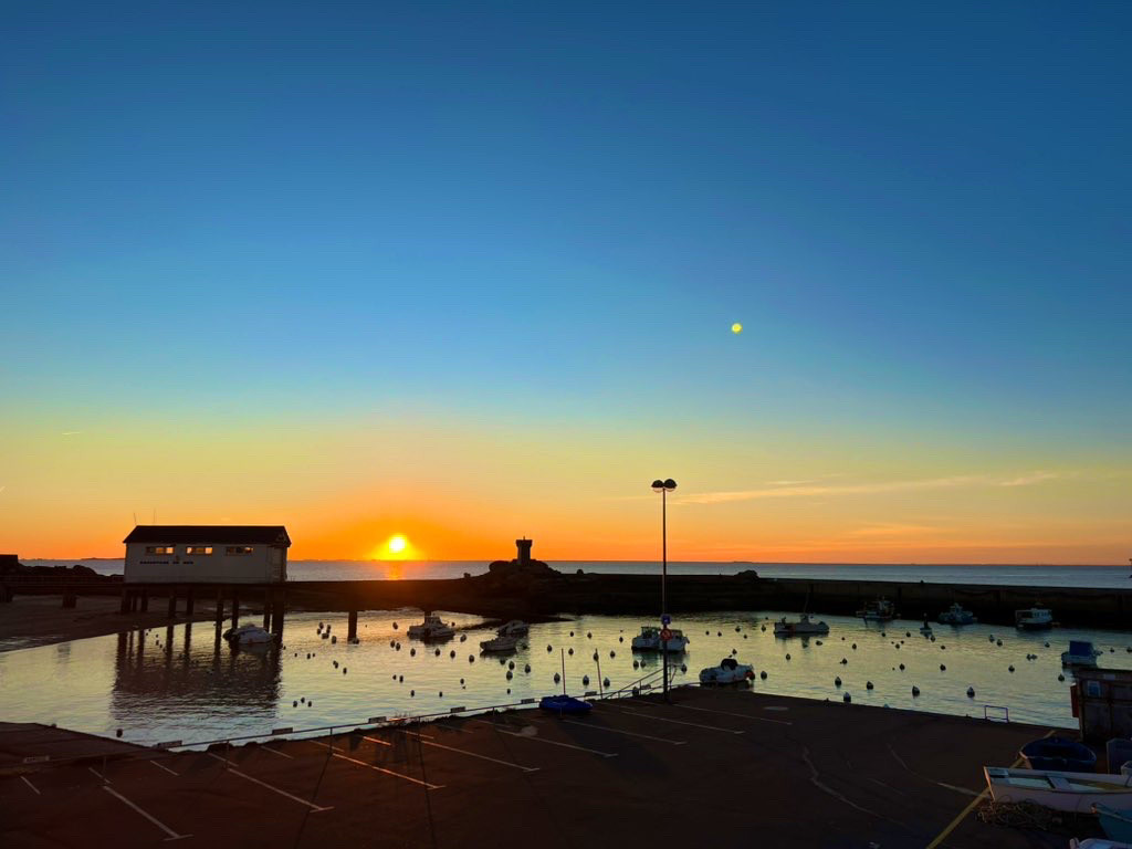 Coucher de soleil sur le port de Trévignon