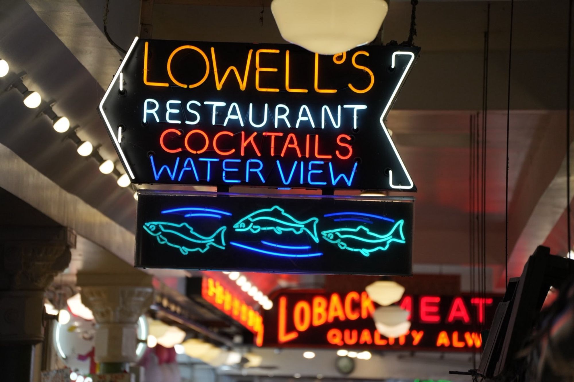 fish neons at pike place market