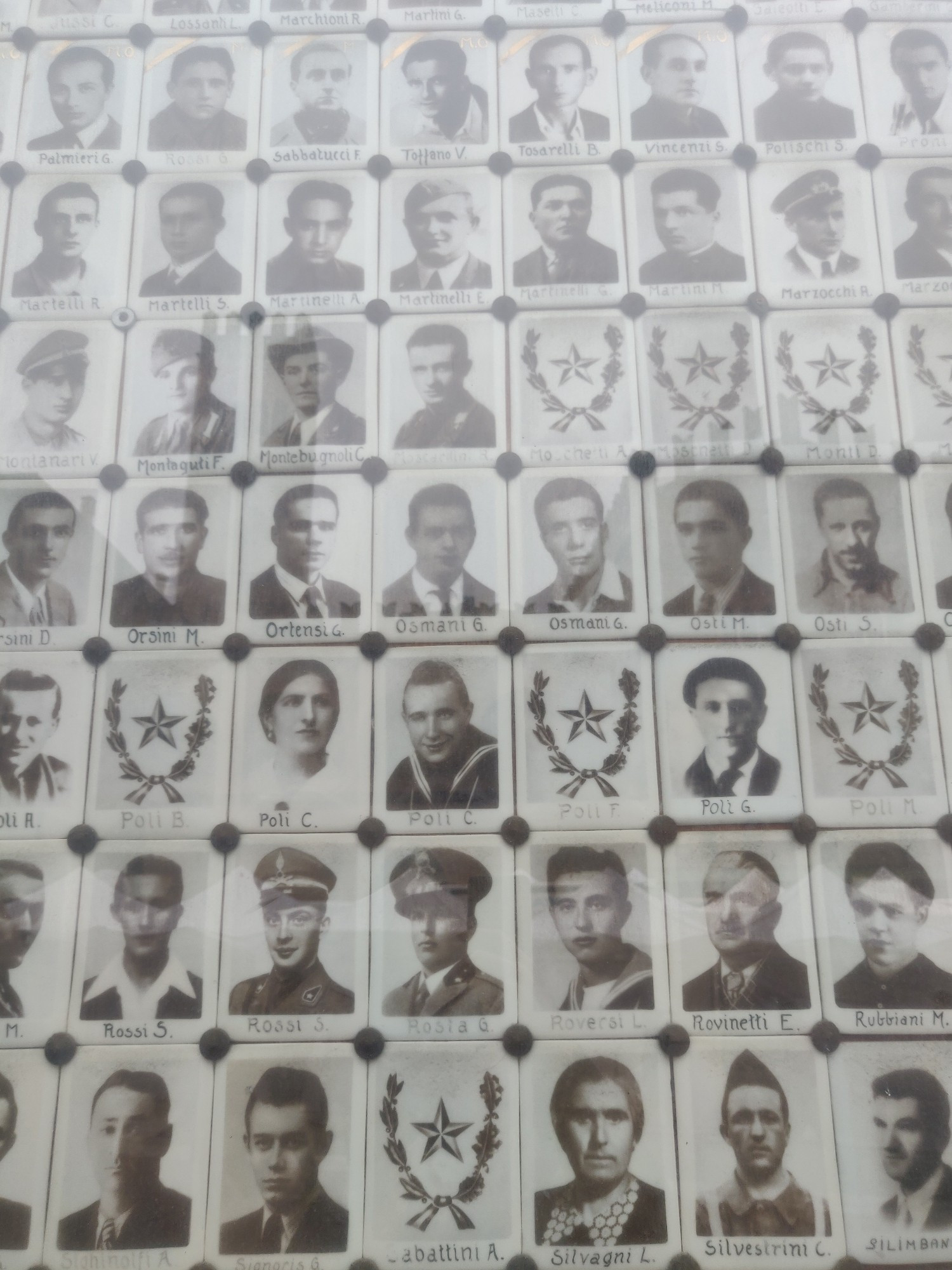 A close up of some of the individual pictures of the heroes.