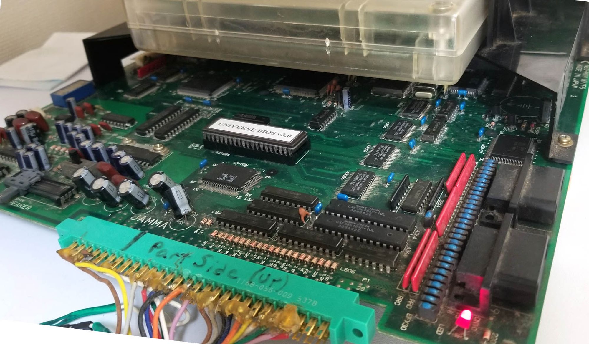 Neo Geo MVS board top