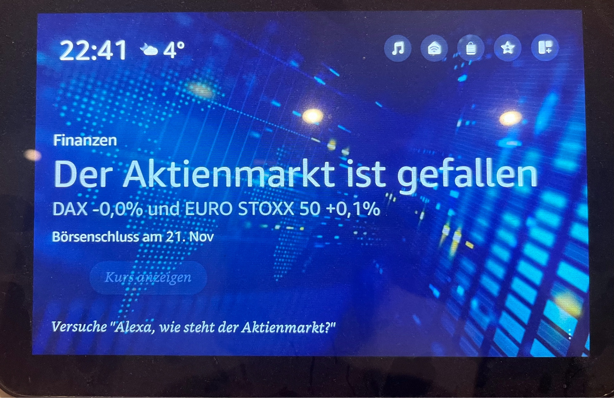 Foto von Alexa-Bildschirm: Der Aktienmarkt ist gefallen.