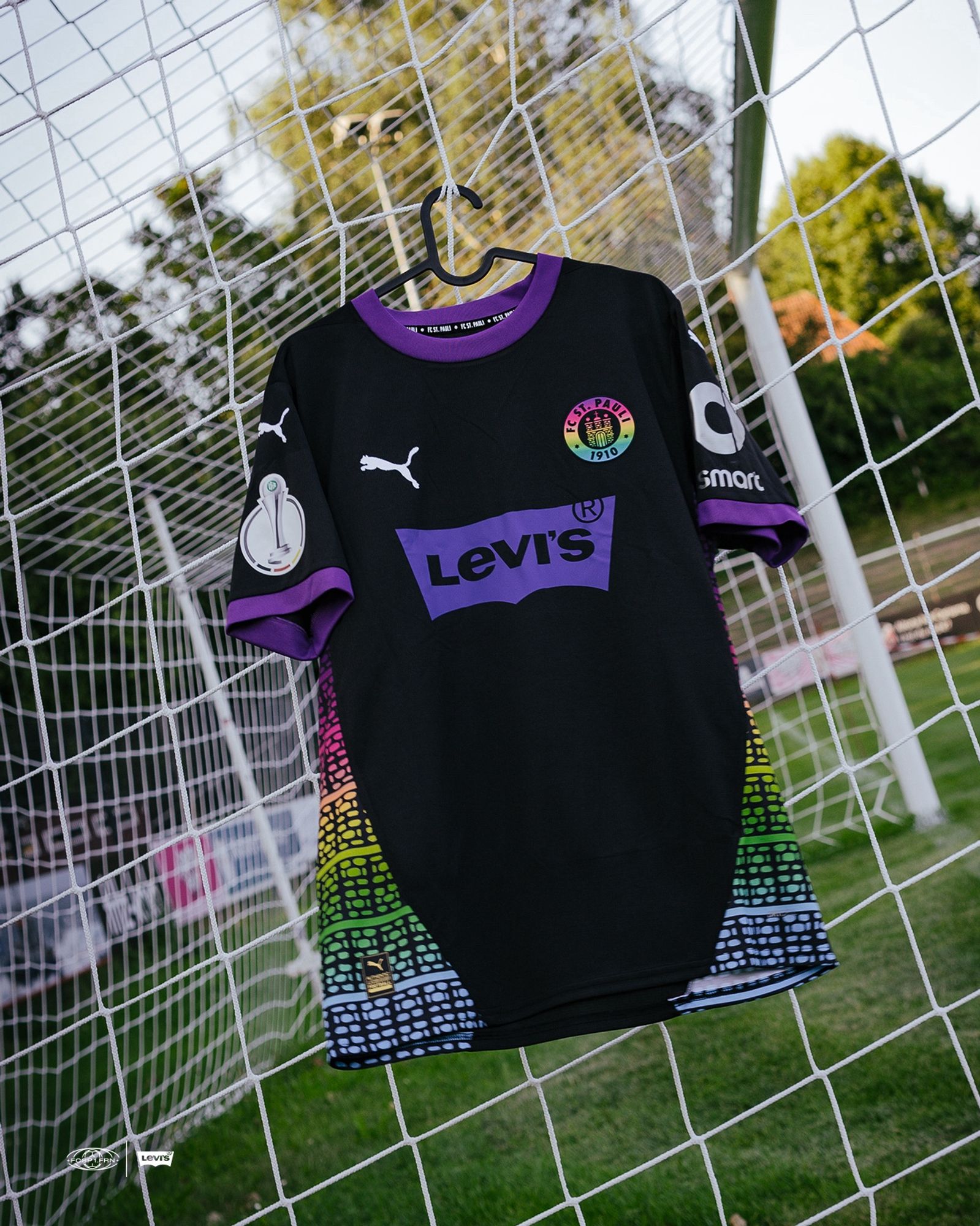 Das neue Pokaltrikot der ersten Frauen des FCSP