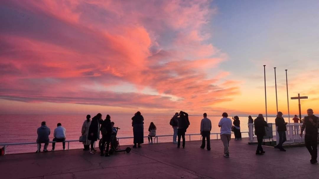 Le coucher du soleil ce soir à Nice 🩷
Je vous souhaite une belle nuit 🌷