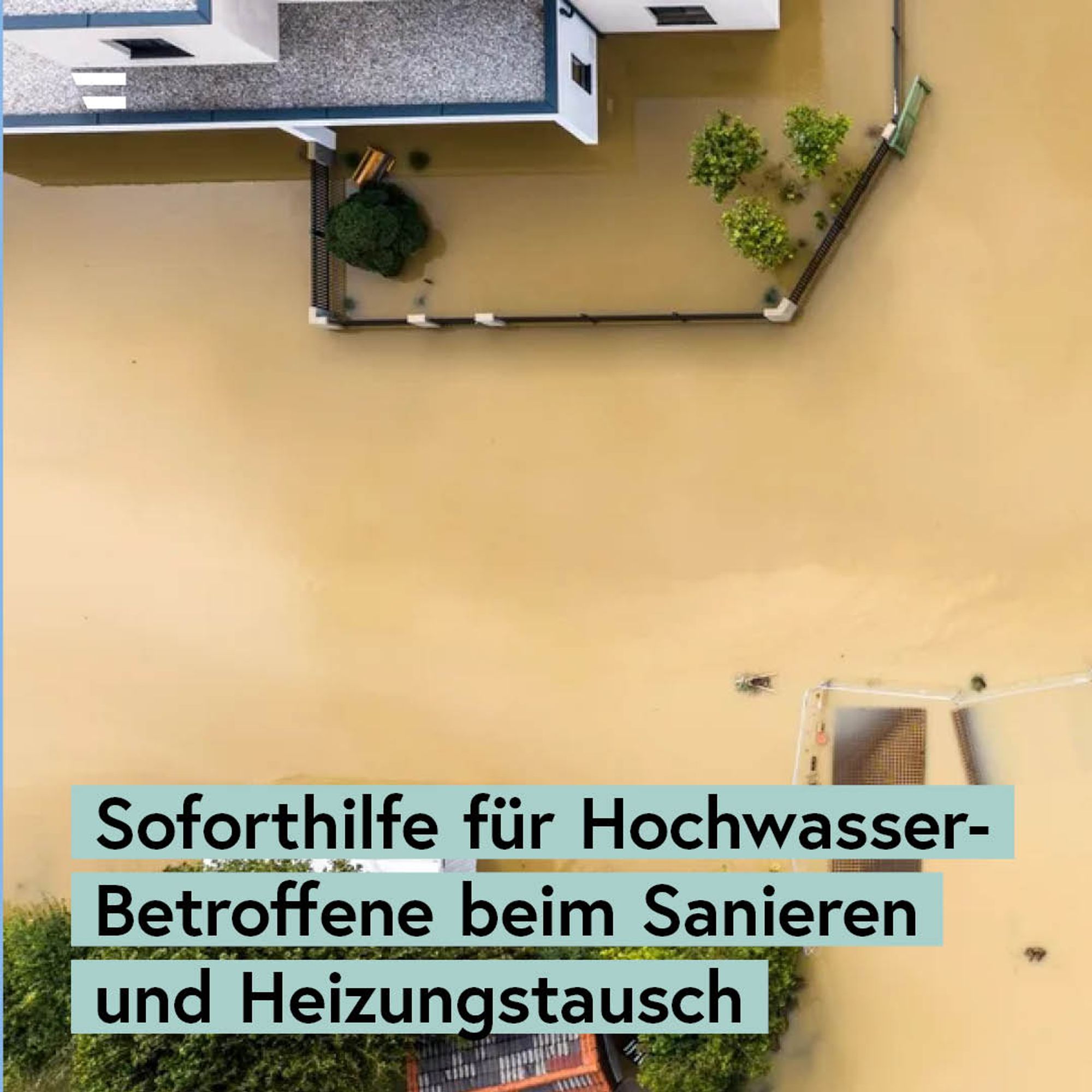 Häuser im Hochwasser aus der Vogelperspektive