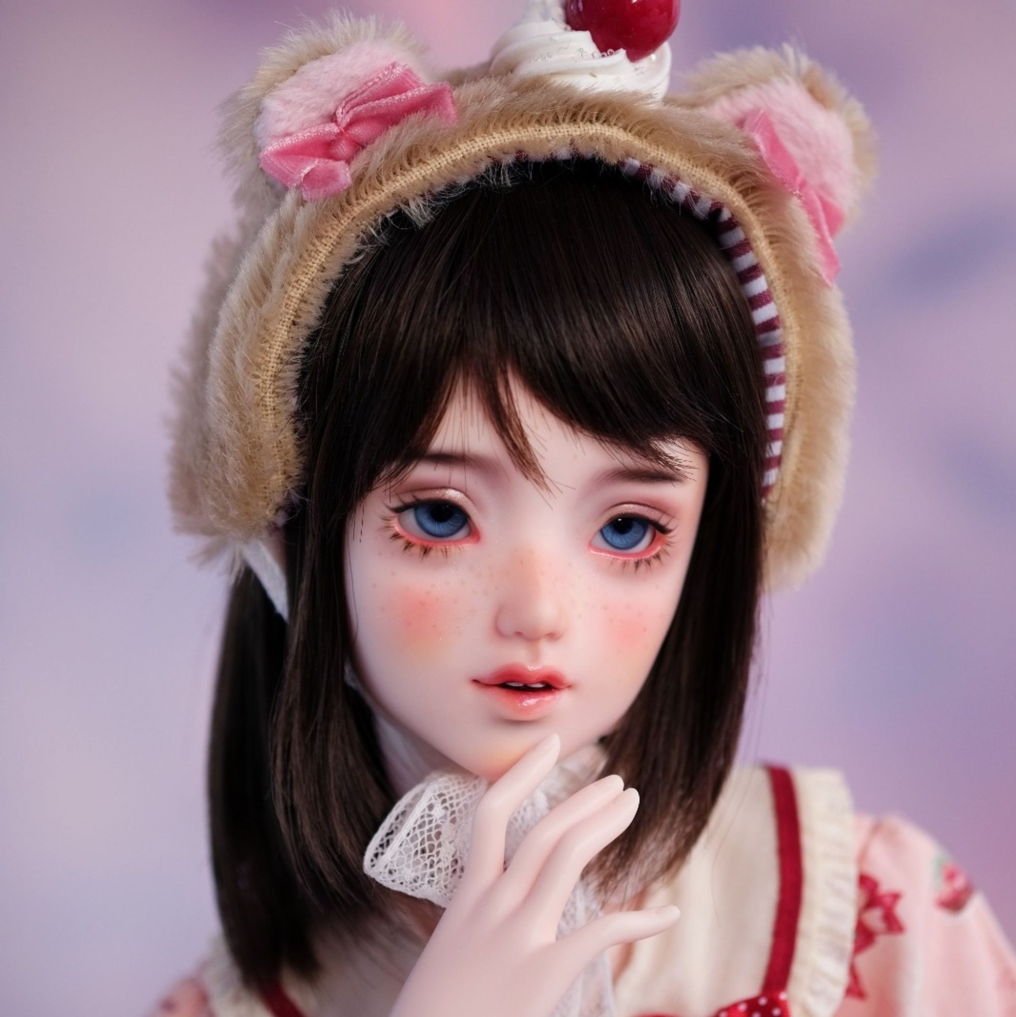 Portrait of new Merry Doll Round sculpt Berry.