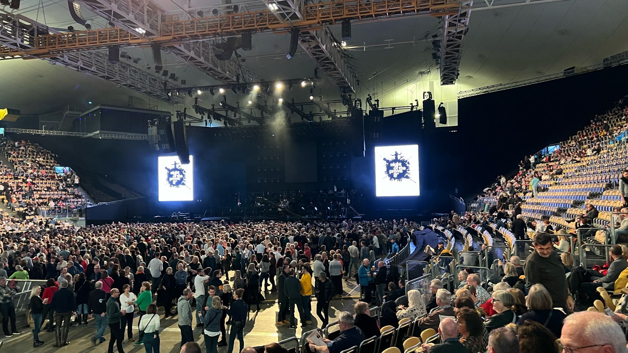 Bühnenbild der Night of the Proms 23 in der Olympiahalle München