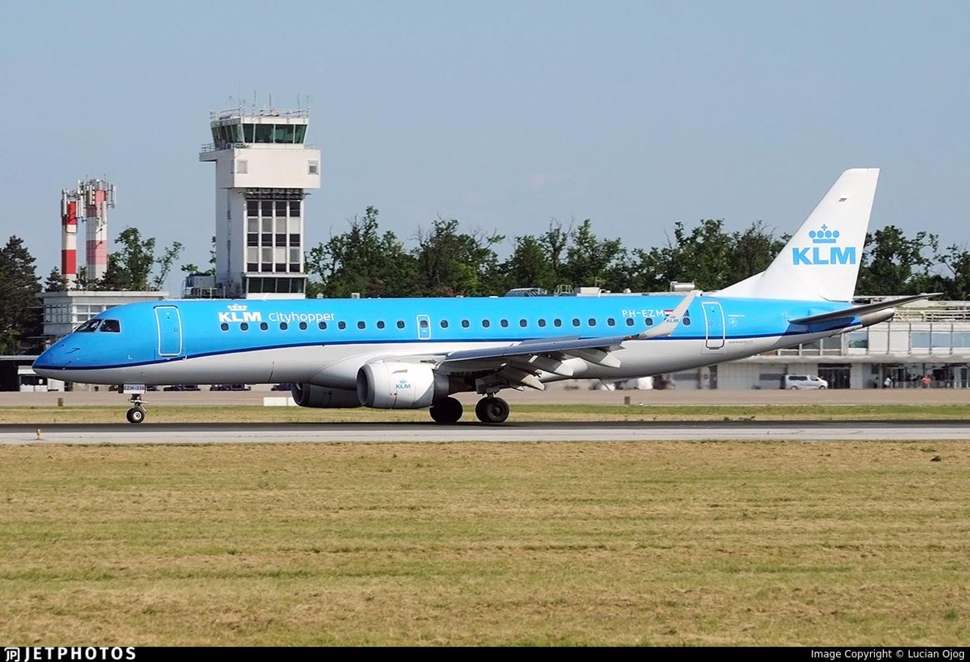 Picture of captured plane.