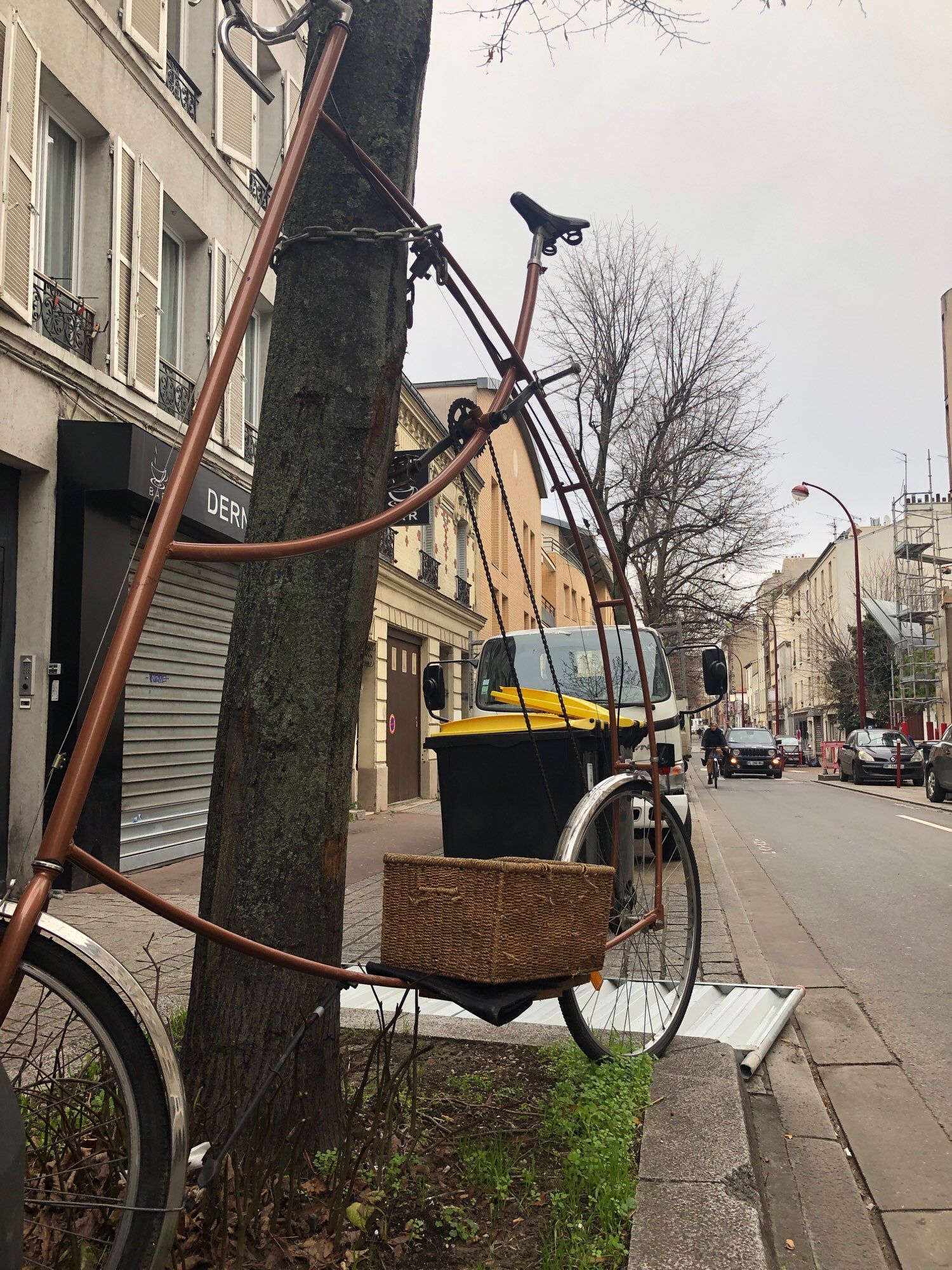 Un tall bike au Pré Saint Gervais près de Paris