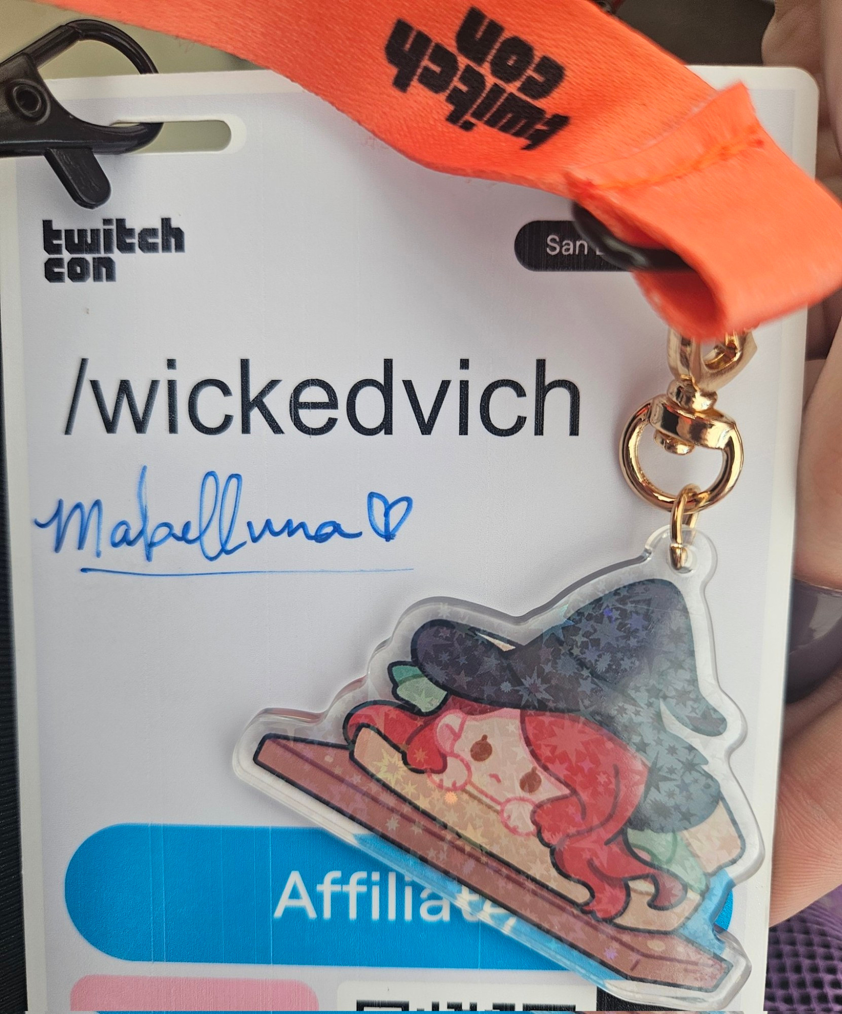 Twitch con badge