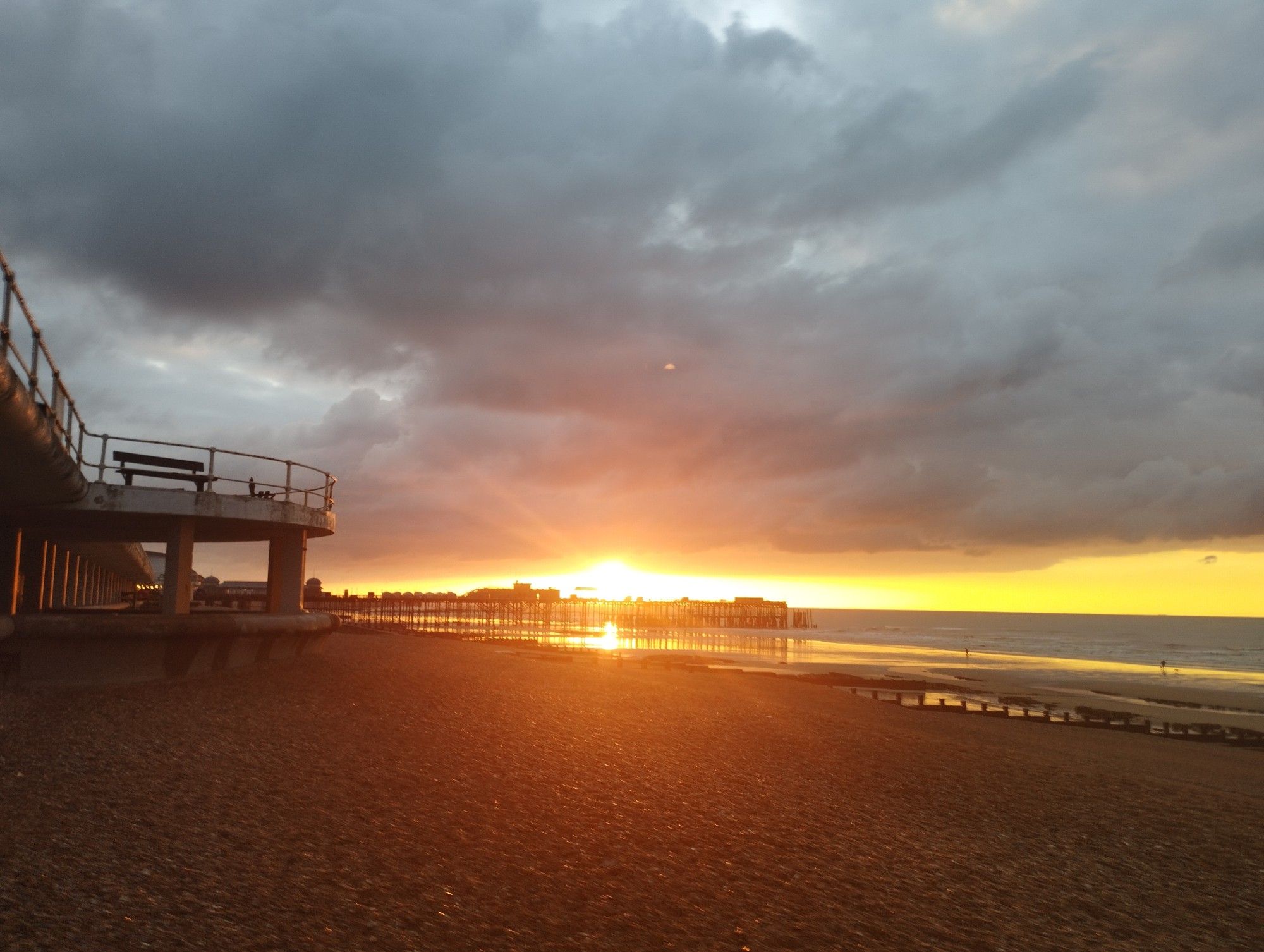 same as last shot but taken from the beach below the raised promenade.