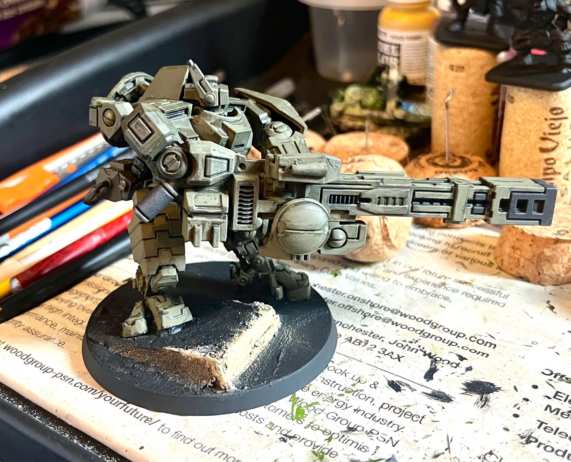 A partially highlighted Tau Broadside painted in military green