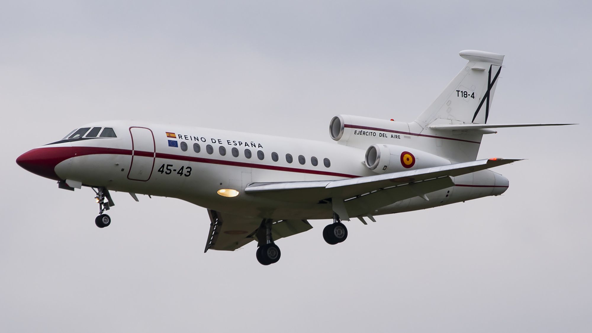 Avión Dassault falcon 900B del Ejército del Aire.