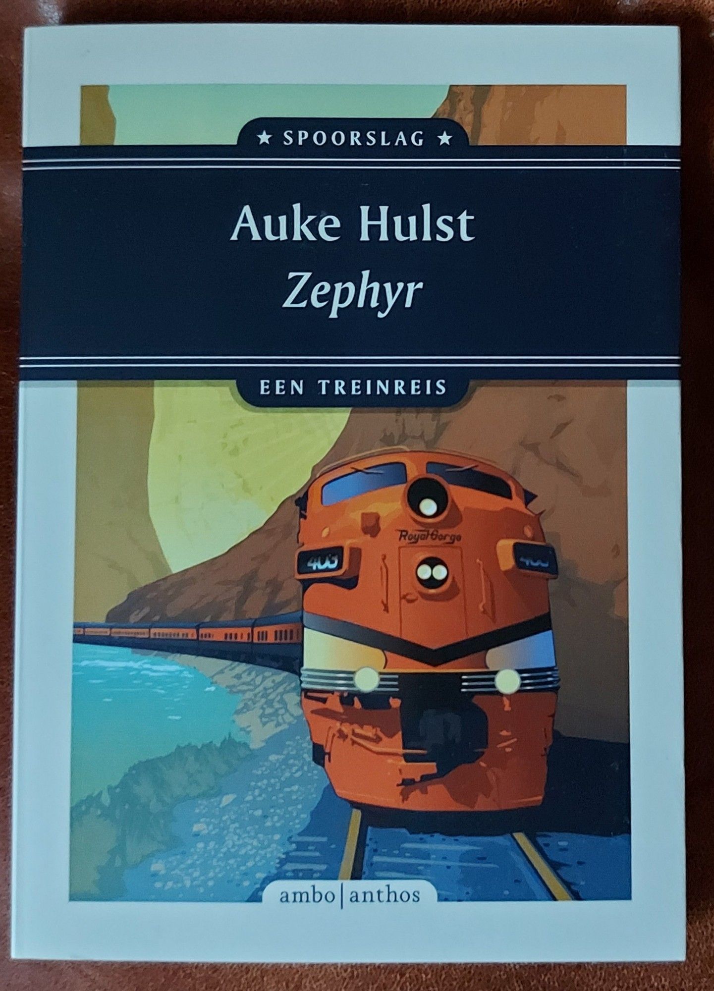 Boek: Zephyr door Auke Hulst
Oude railwayposter (gebaseerd op) op de omslag.