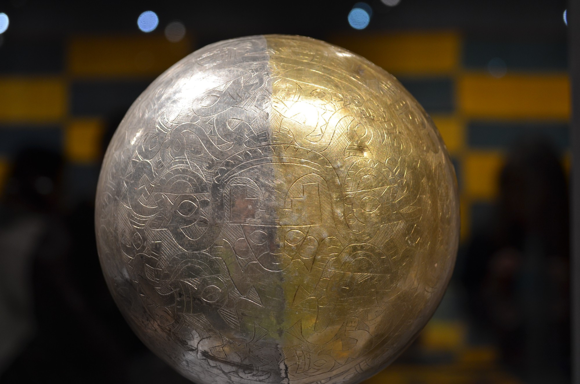 Ceremonial Bimetallic Bowl with Anthropomorphic Figures, Chimu Civilization; Photographed by me at Met Museum "Golden Kingdoms" exhibit (https://www.metmuseum.org/art/collection/search/722266)

Please feel free to use this photo for whatever! Just keep in mind this will be downscaled by Bluesky and I haven't done color correction yet, feel free to ask me if you want the full resolution RAW files!