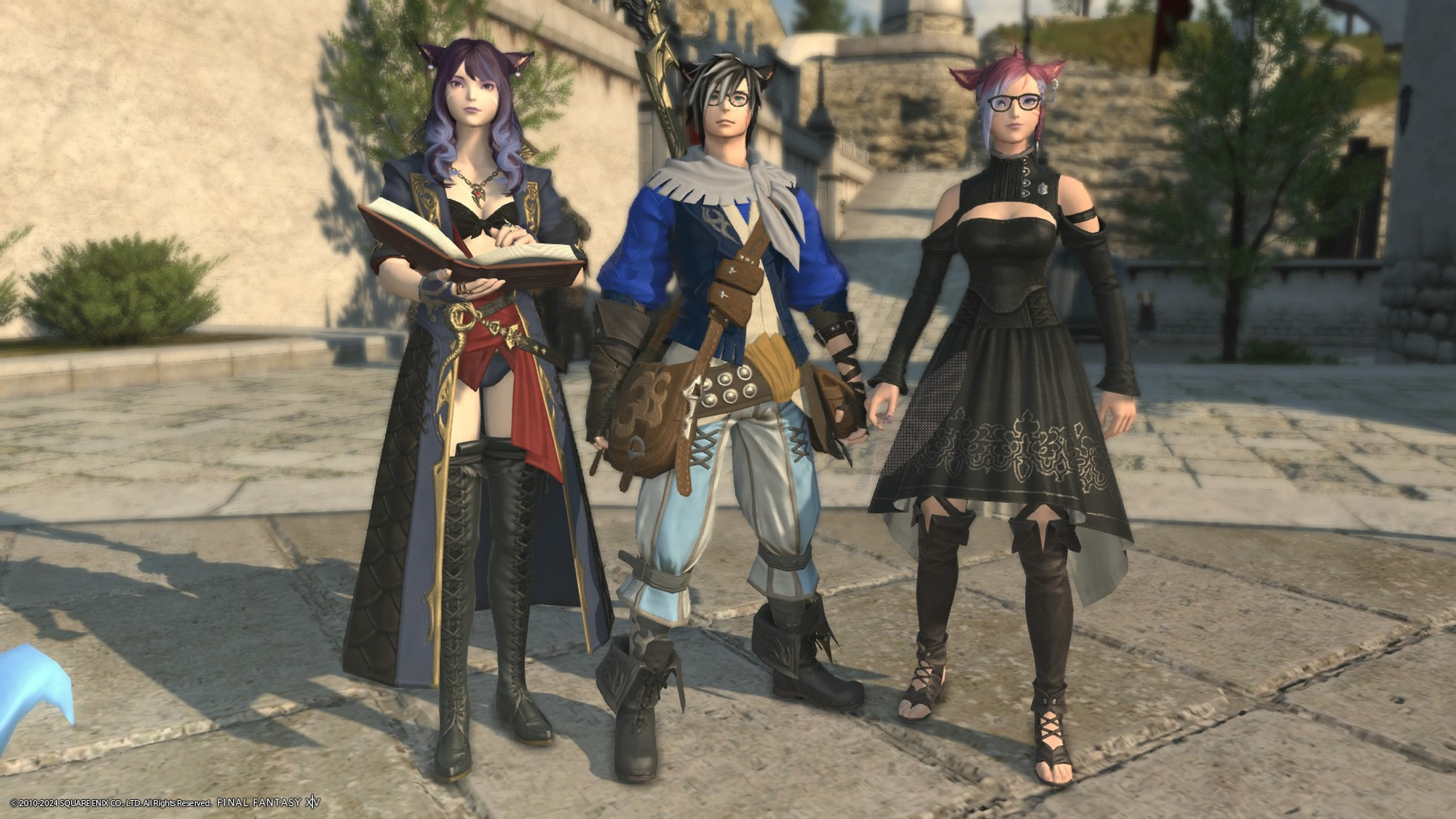 X'cirha in the middle, surrounded by Shayka (summoner, on the left) and Amarie (black dress, on the right) 