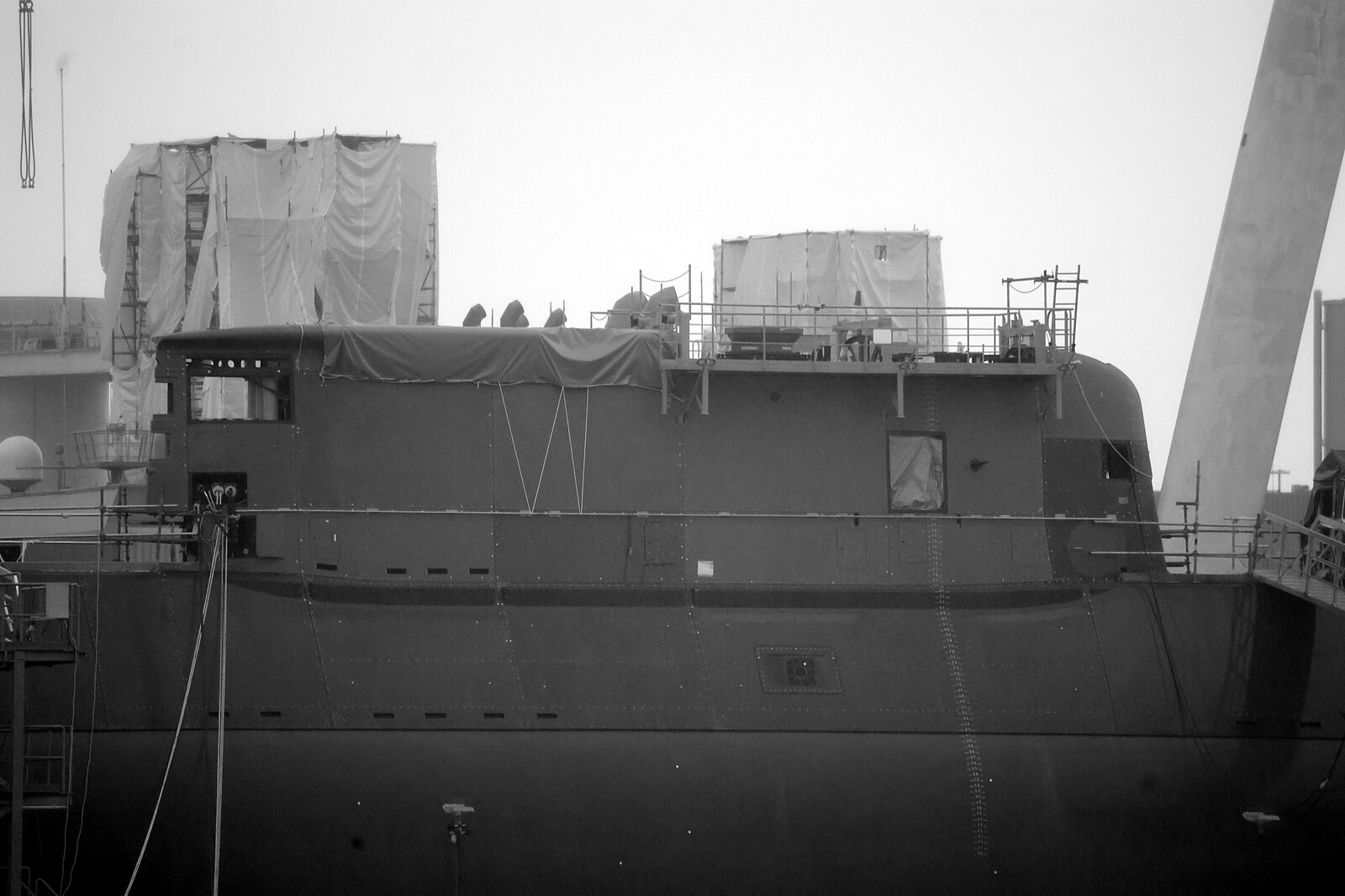 The Israeli military submarine INS Drakon seen being worked on at the ThyssenKrupp Marine Systems (TKMS) yard in Kiel, Germany in 2023. Photos 1 and 2 credit: Marco Kuntzsch/Wikimedia Commons
