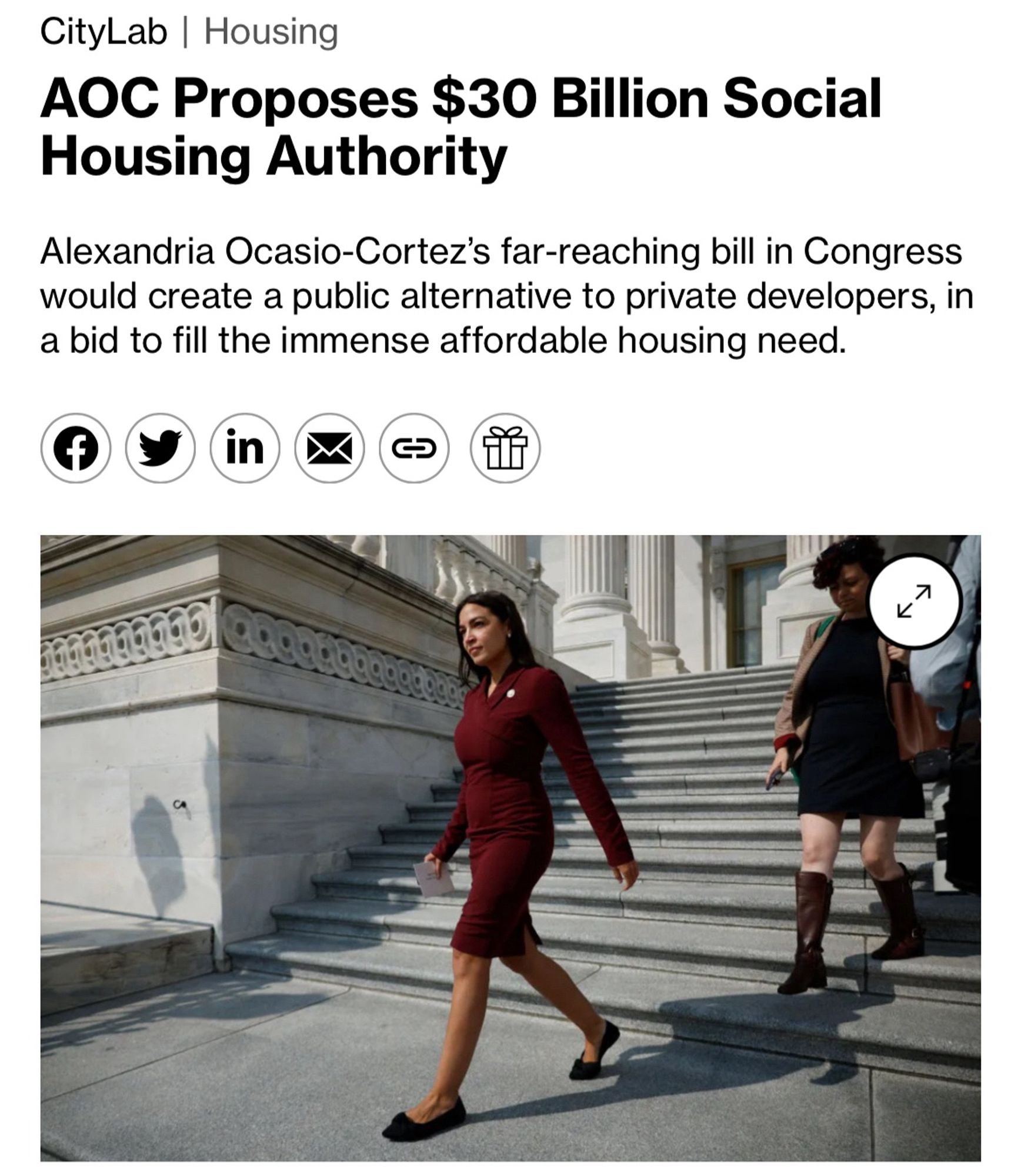 CityLab | Housing
AOC Proposes $30 Billion Social
Housing Authority
Alexandria Ocasio-Cortez's far-reaching bill in Congress would create a public alternative to private developers, in a bid to fill the immense affordable housing need.