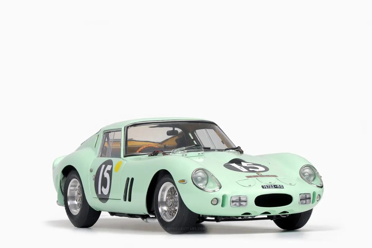 A Ferarri 250 GTO. Lens transforms into something akin to this on Earth (doesn't have to be the exact car).