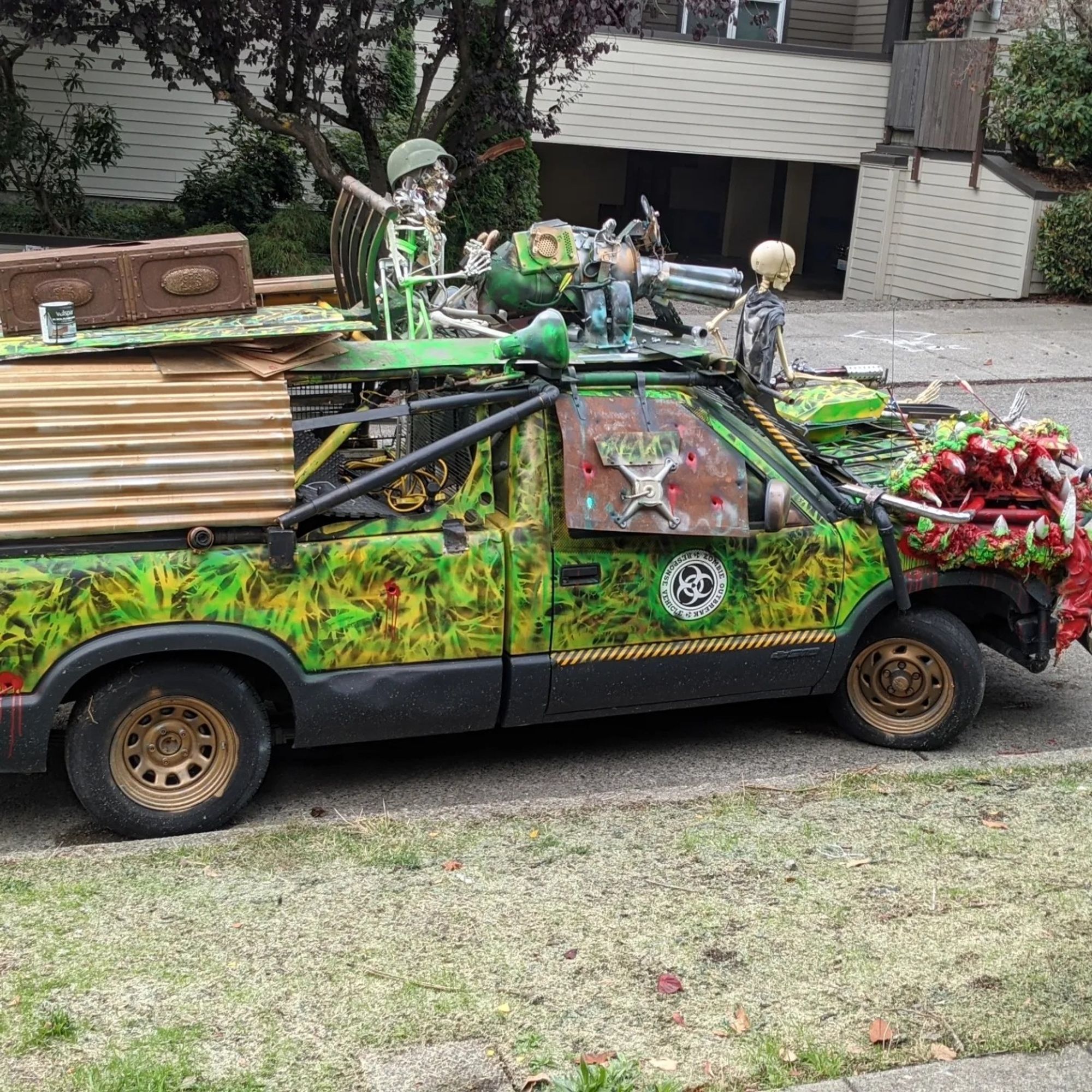 Zombie Response Vehicle in profile with mouth and Gatling gun skeleton