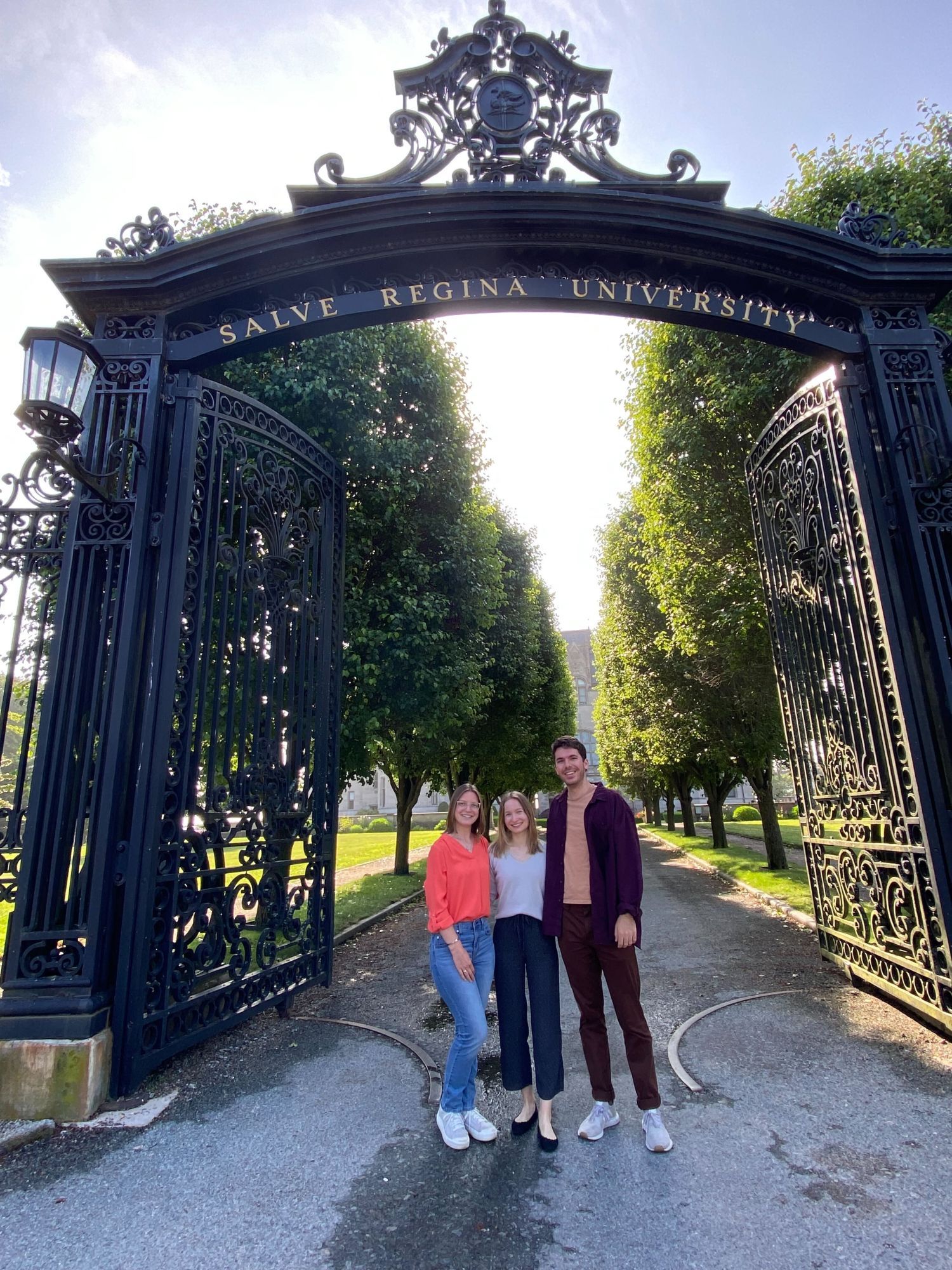 Pratt Laboratory members at Salve Regina University entrance gate.