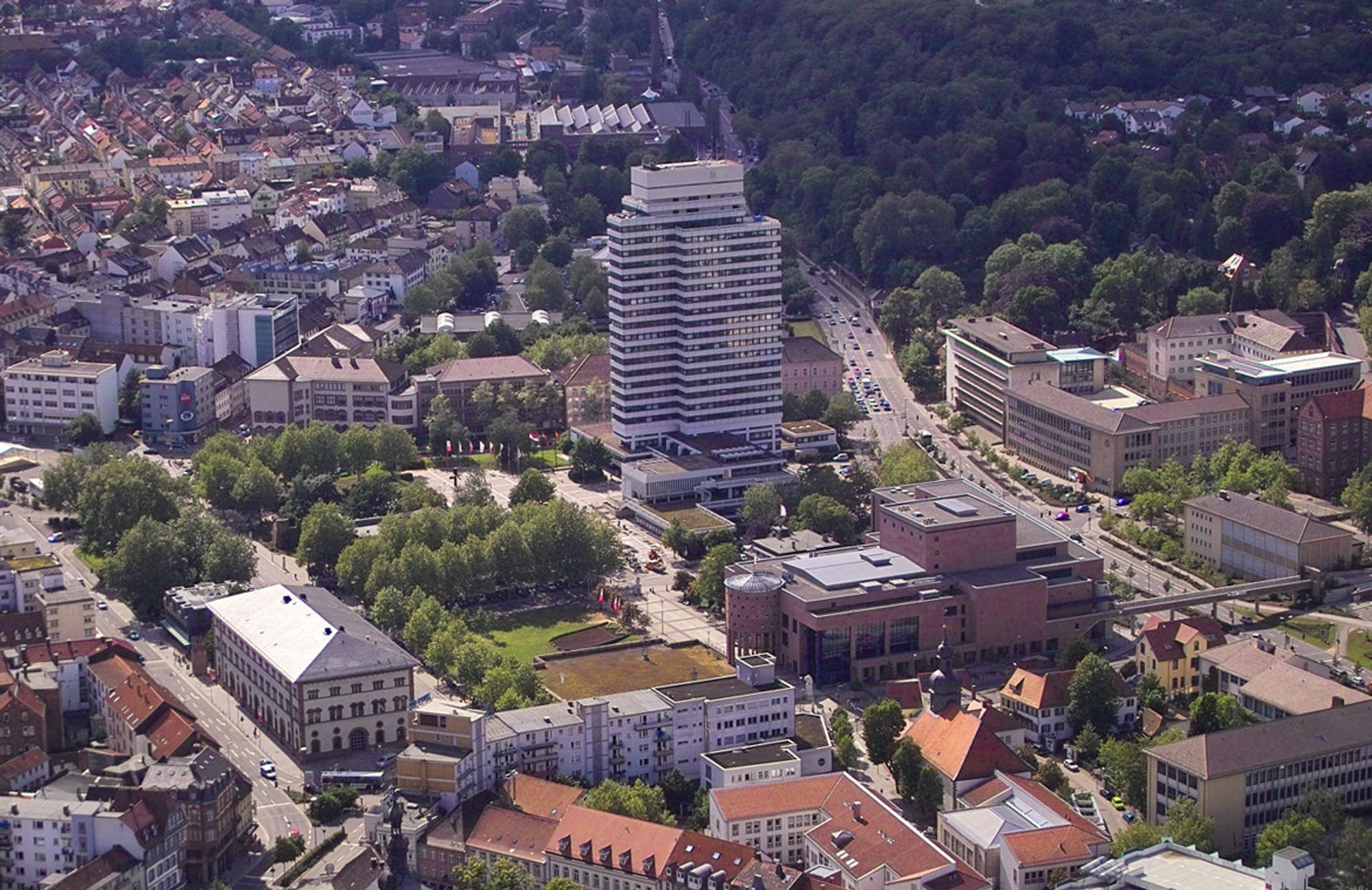 Kaiserslautern Mayor's Office, a 22 floor, 85 meter high concrete tower, shot from a helicopter to show how it is dominating the city view.