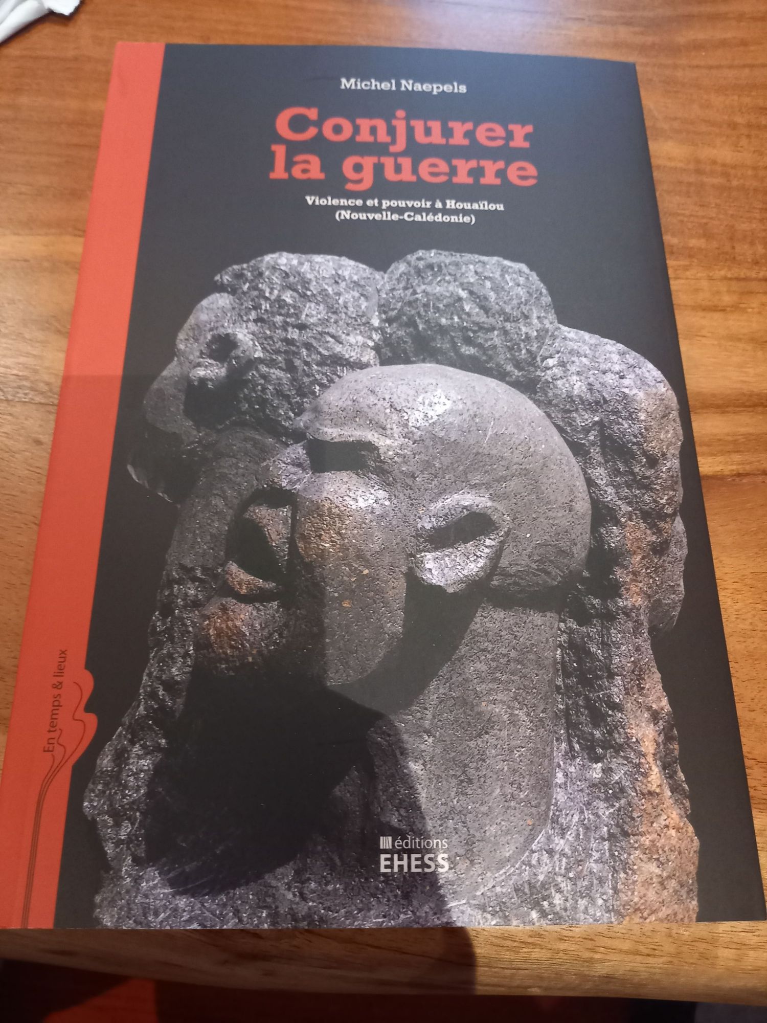 Photo du livre "Conjurer la guerre", de l'anthroplogue Michel Naepels, spécialiste de la Nouvelle-Calédonie.