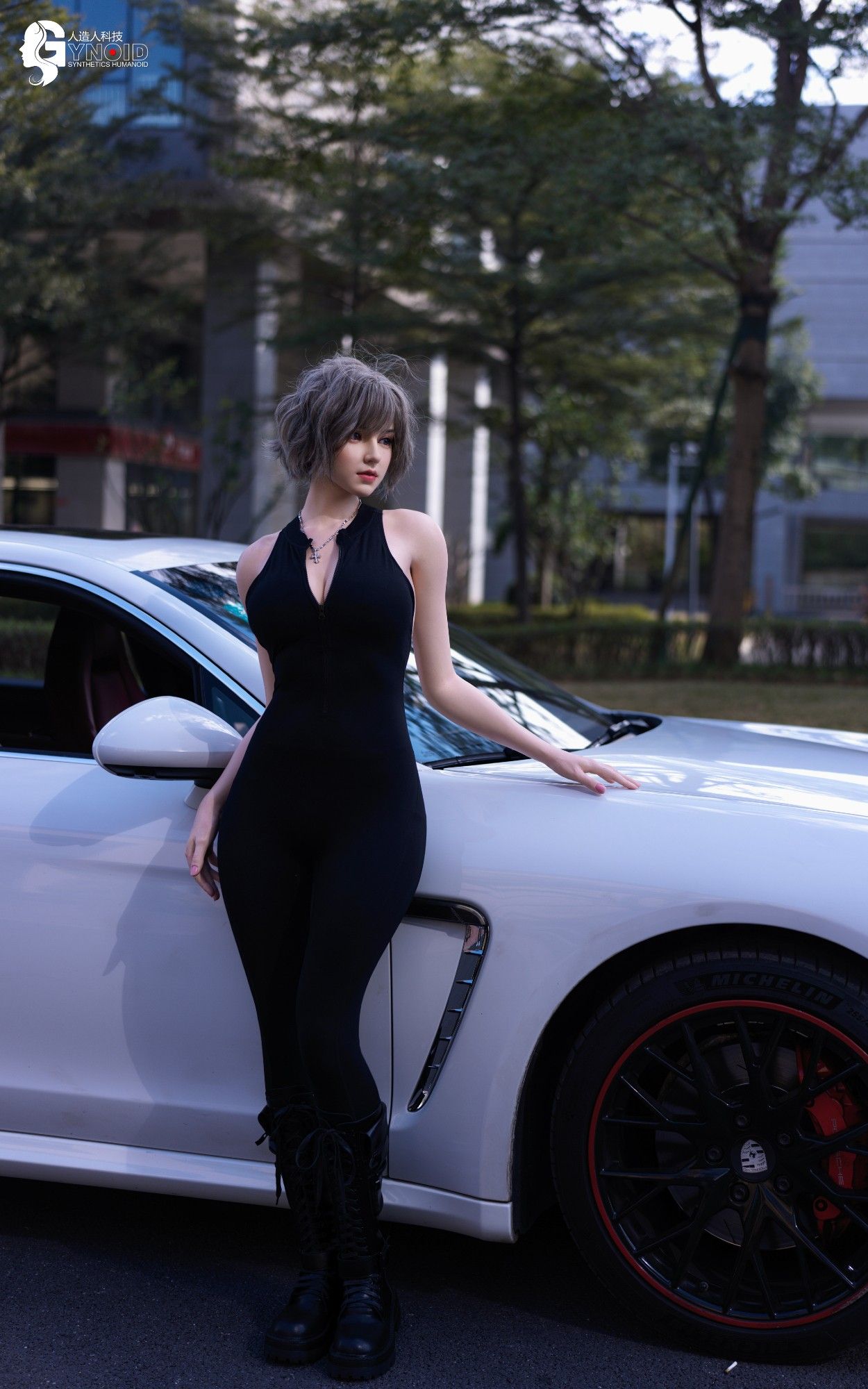 sexy car model,Mona