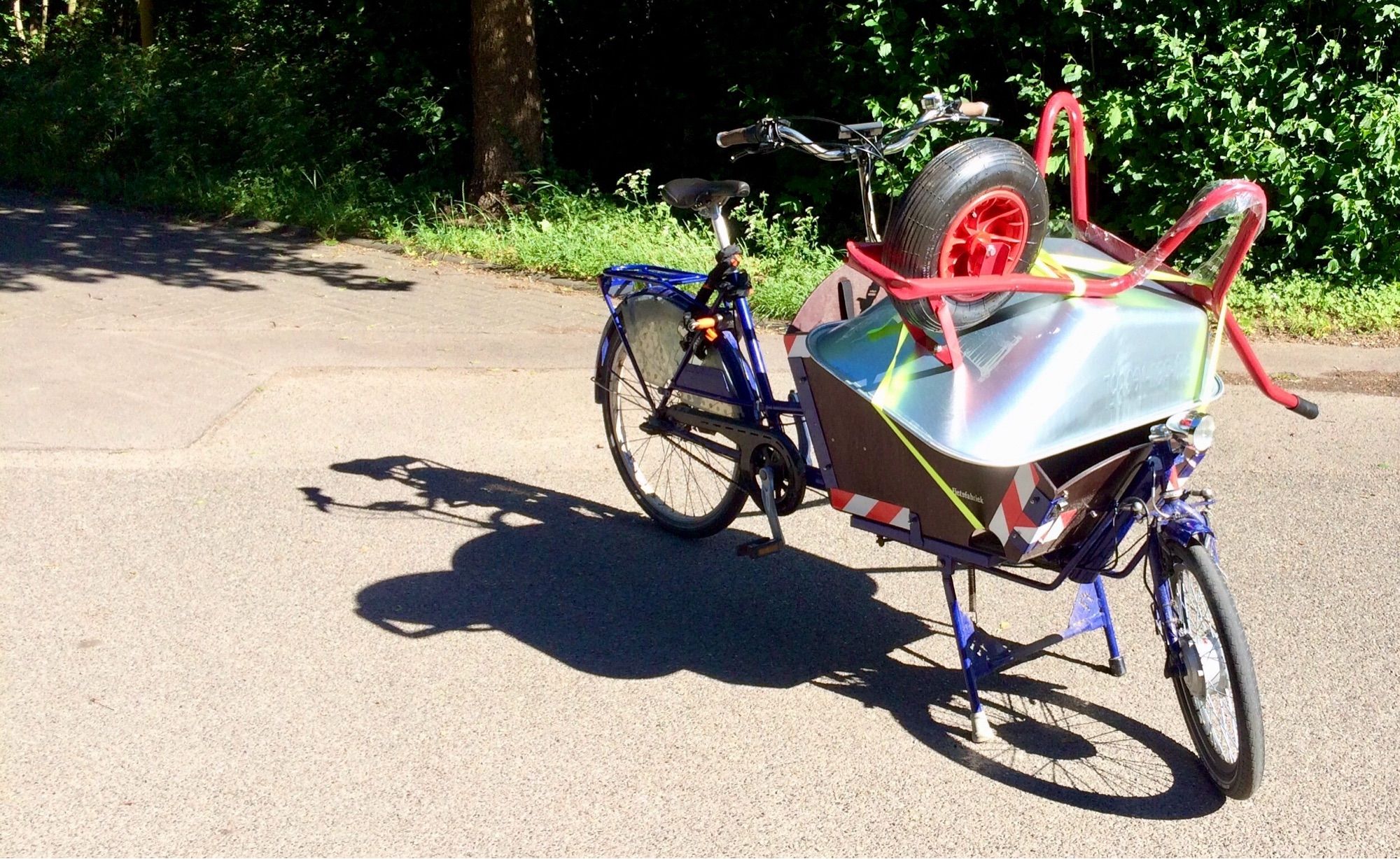 wheelbarrow on a bike