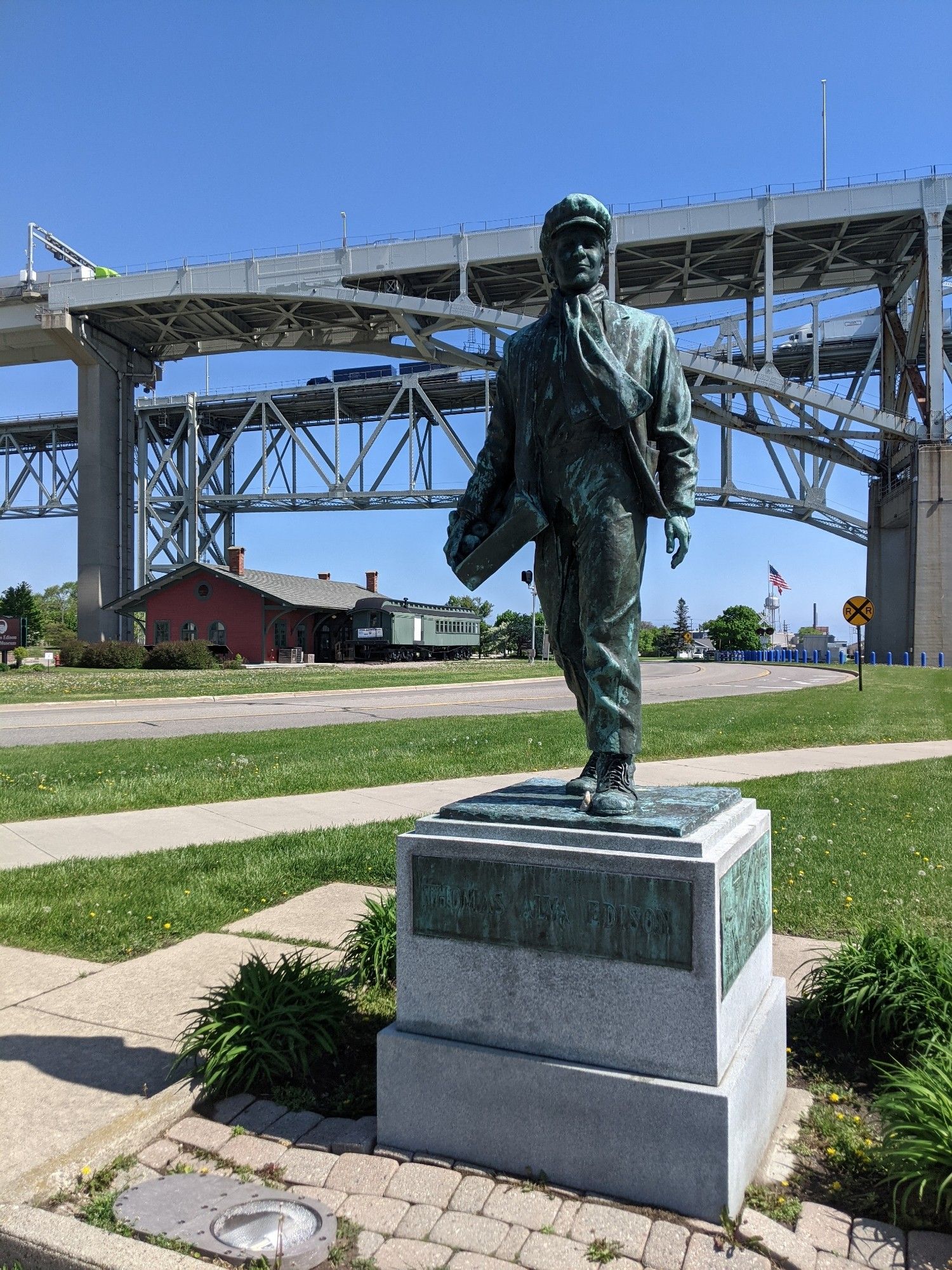 A statue of Thomas Edison by the Blue Water Bridge.