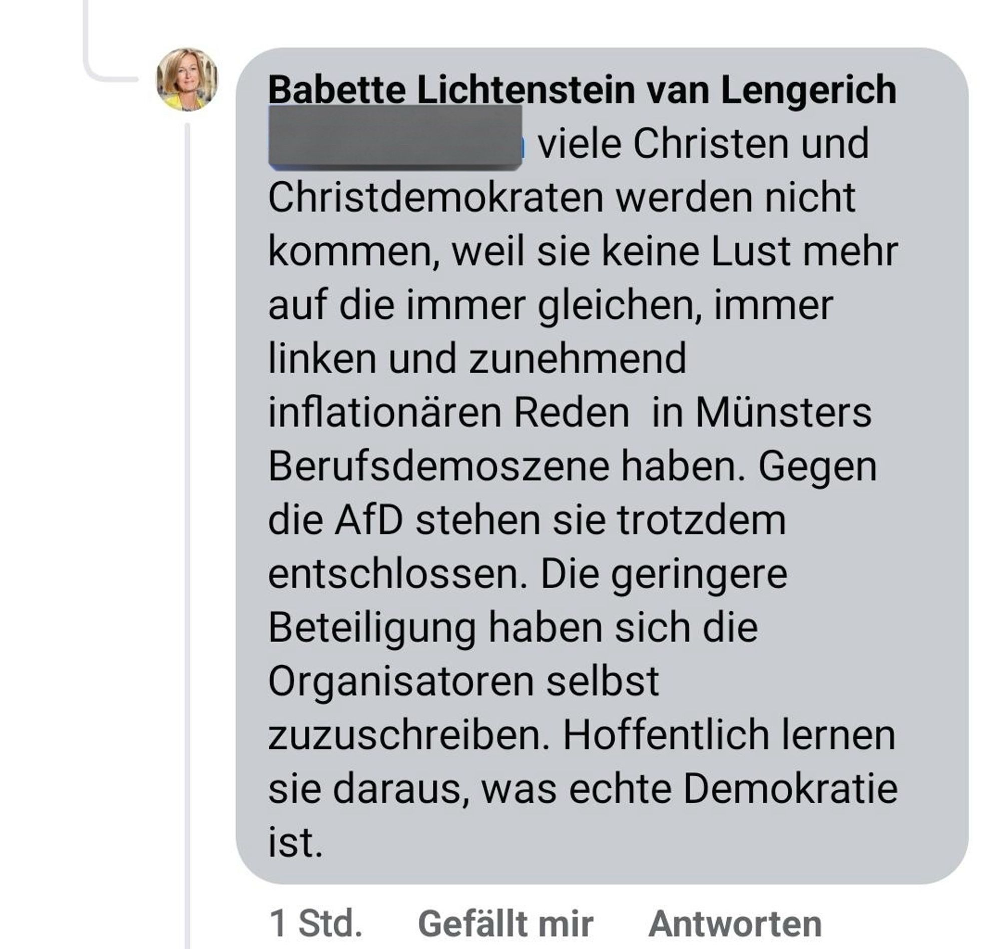 Münsters Berufsdemoszene versammelte sich heute Abend wieder ua. auf dem Prinzipalmarkt und Domplatz! Nur nicht vergessen Frau Babette Lichtenstein Van Lengerich ist CDU-Ratsfrau in #Münster #niewiederwarvorgestern #MS1602 #noafd #Brandmauer #WirSindDieBrandmauer