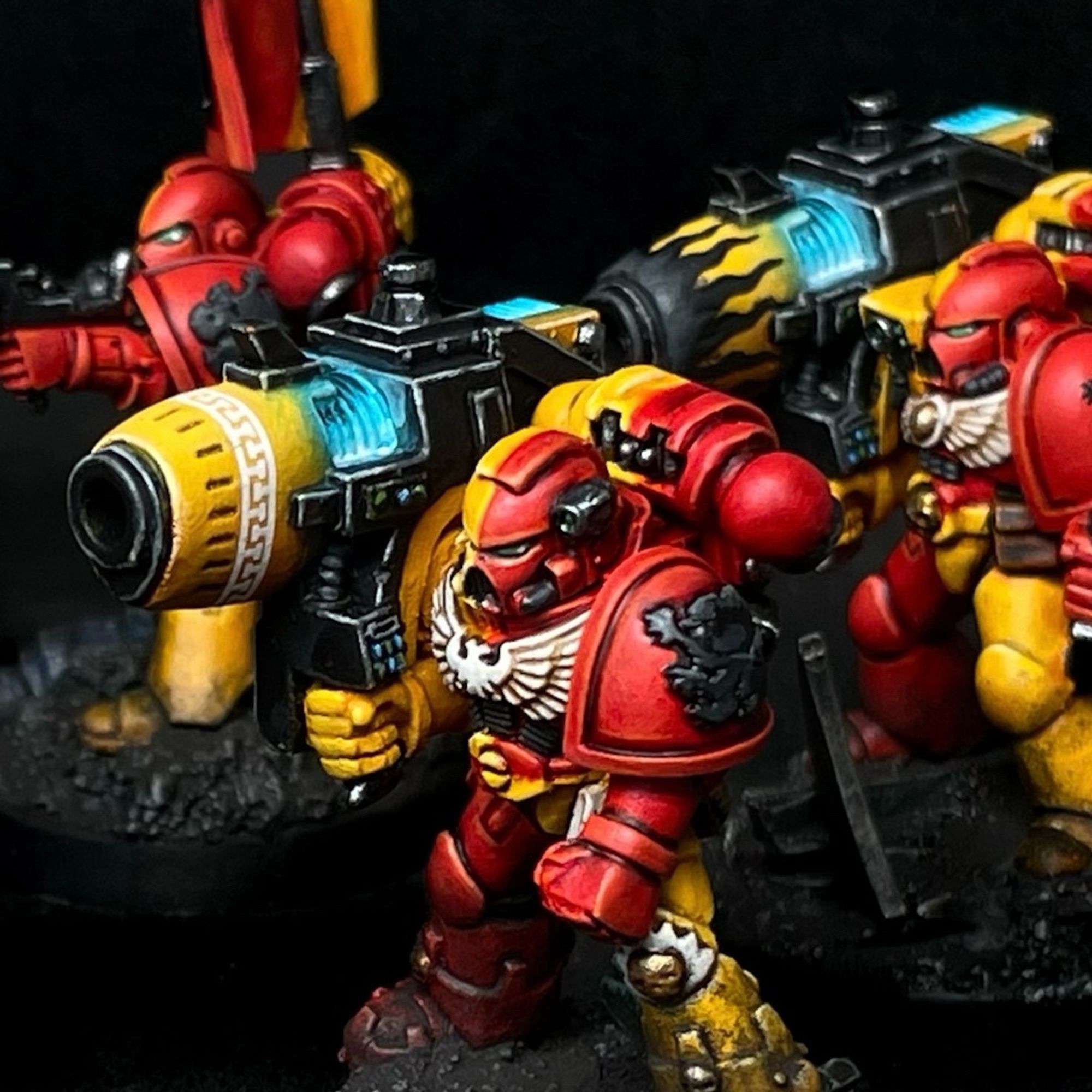 Oldschool space marine devastator squad with plasma cannons.