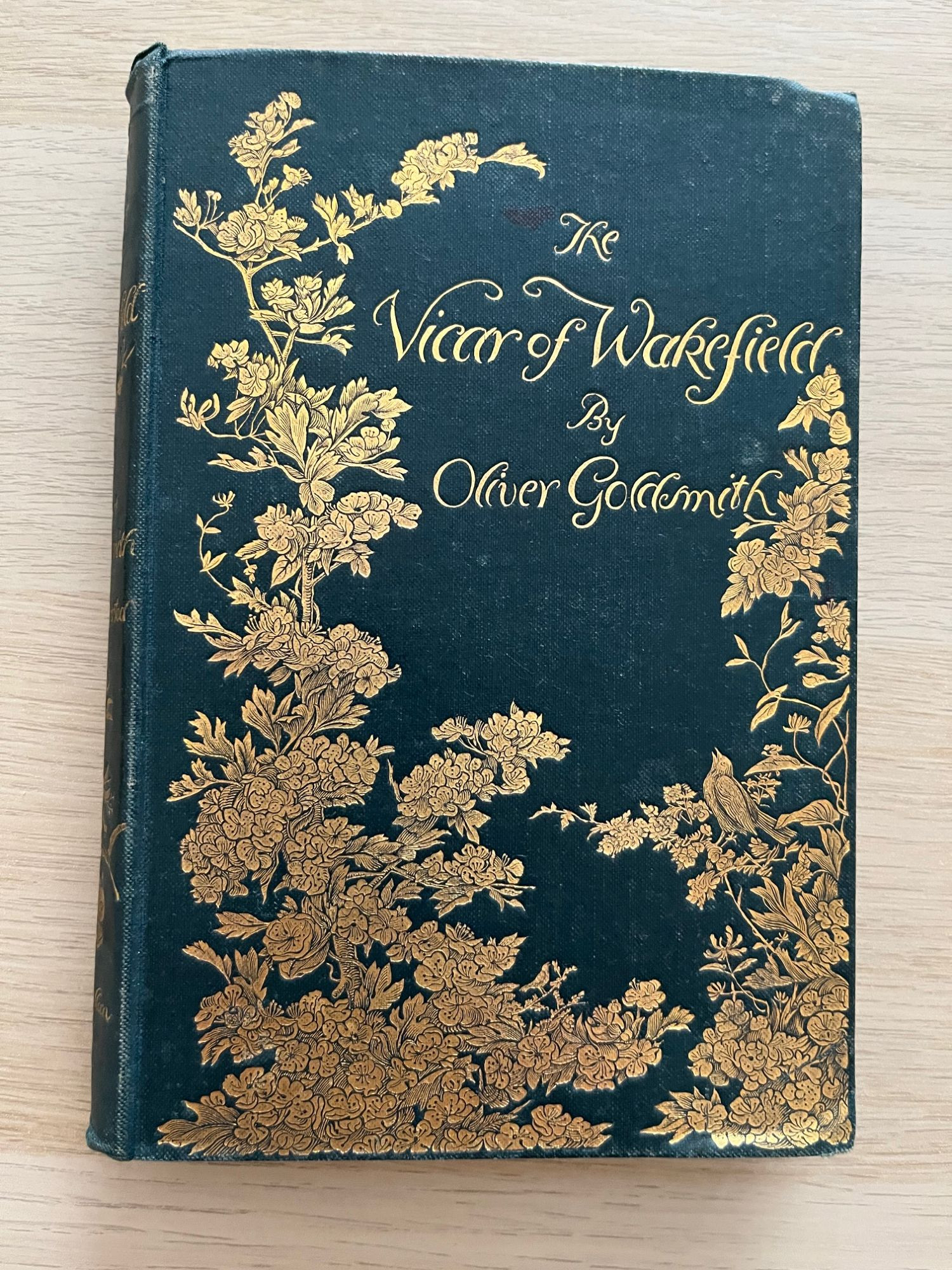 Gold and green hardback cover of The Vicar of Wakefield by Oliver Goldsmith