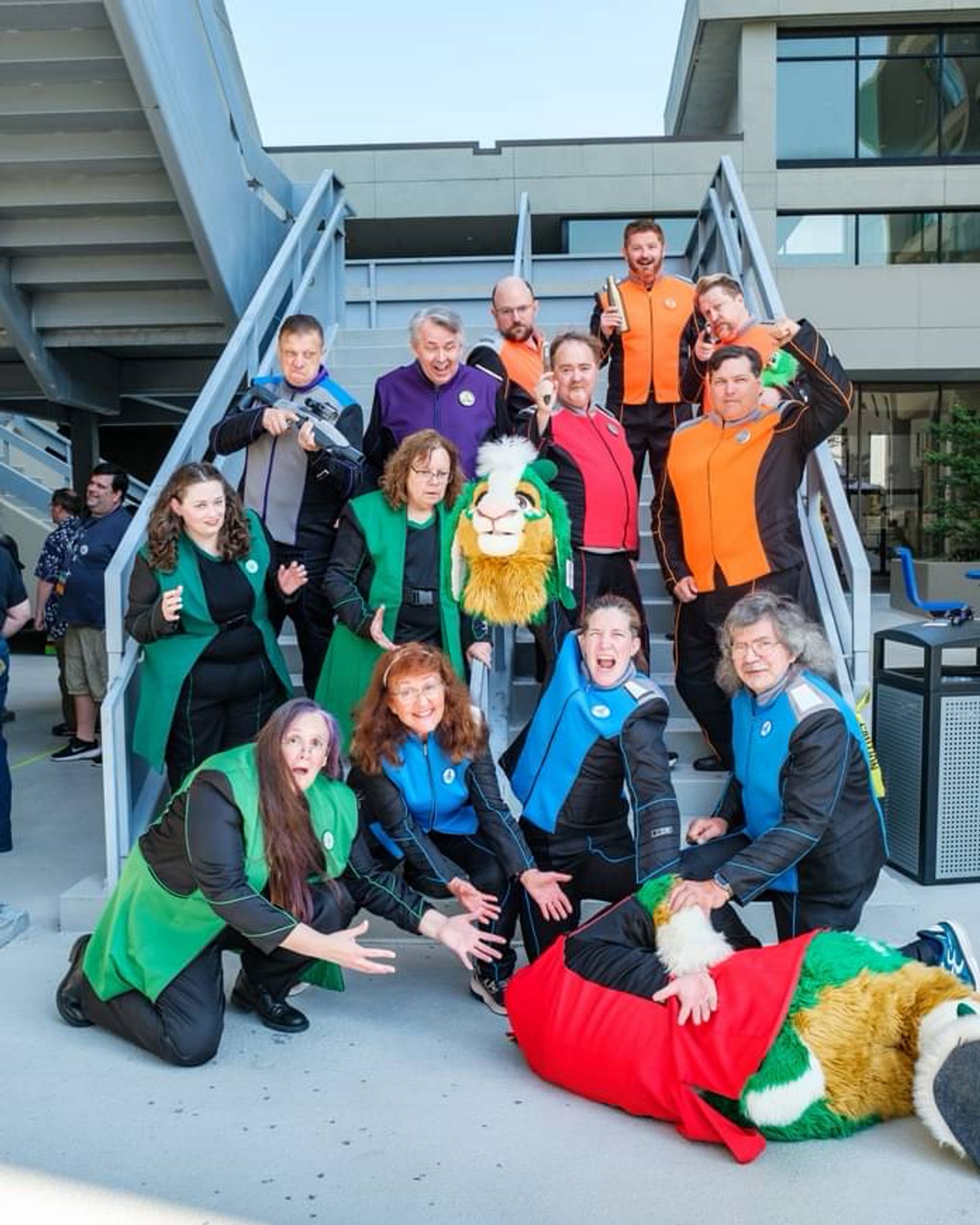 Headless furry with Orville group celebrating/freaking out about said headlessless.