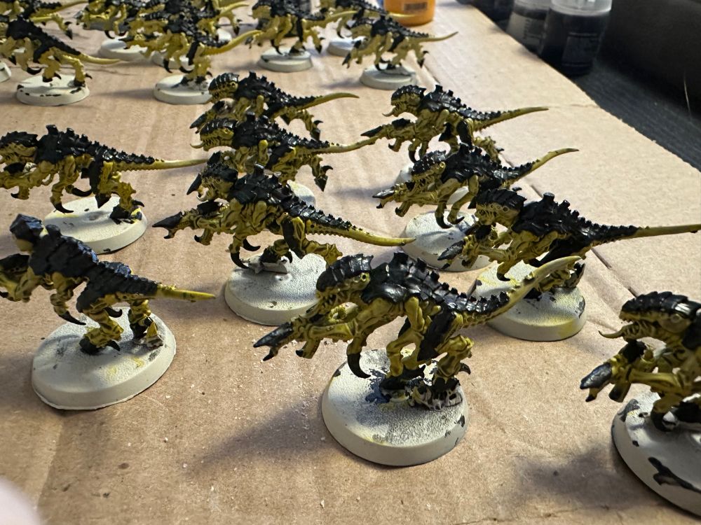 same tyranids as quote post but with yellowed fleshy bits now