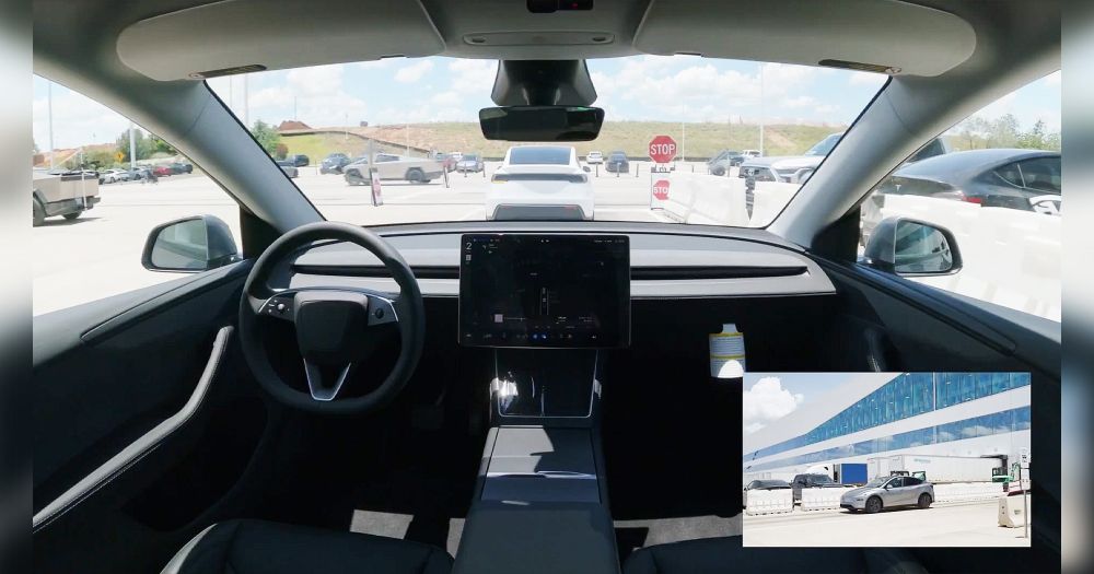 First Tesla Drives Autonomously From Dealer to Buyer's House, Ends in Embarrassing Flub