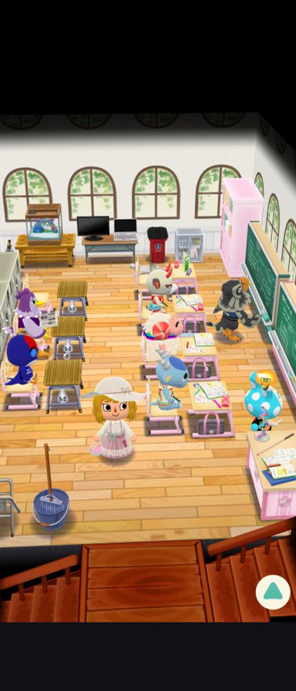 金魚の水槽がなかったのでナンヨウハギ飼ってるこの教室