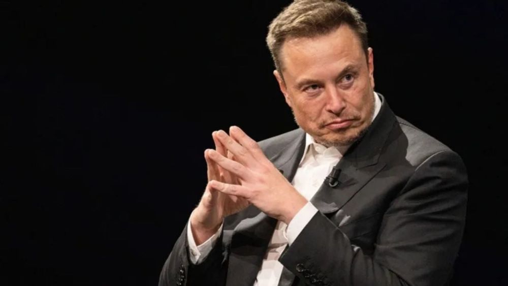 X, de Elon Musk, enfrenta processos de banimento em vários locais do mundo