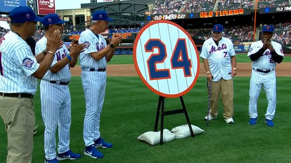 Willie Mays - Mets uniform No. 24
